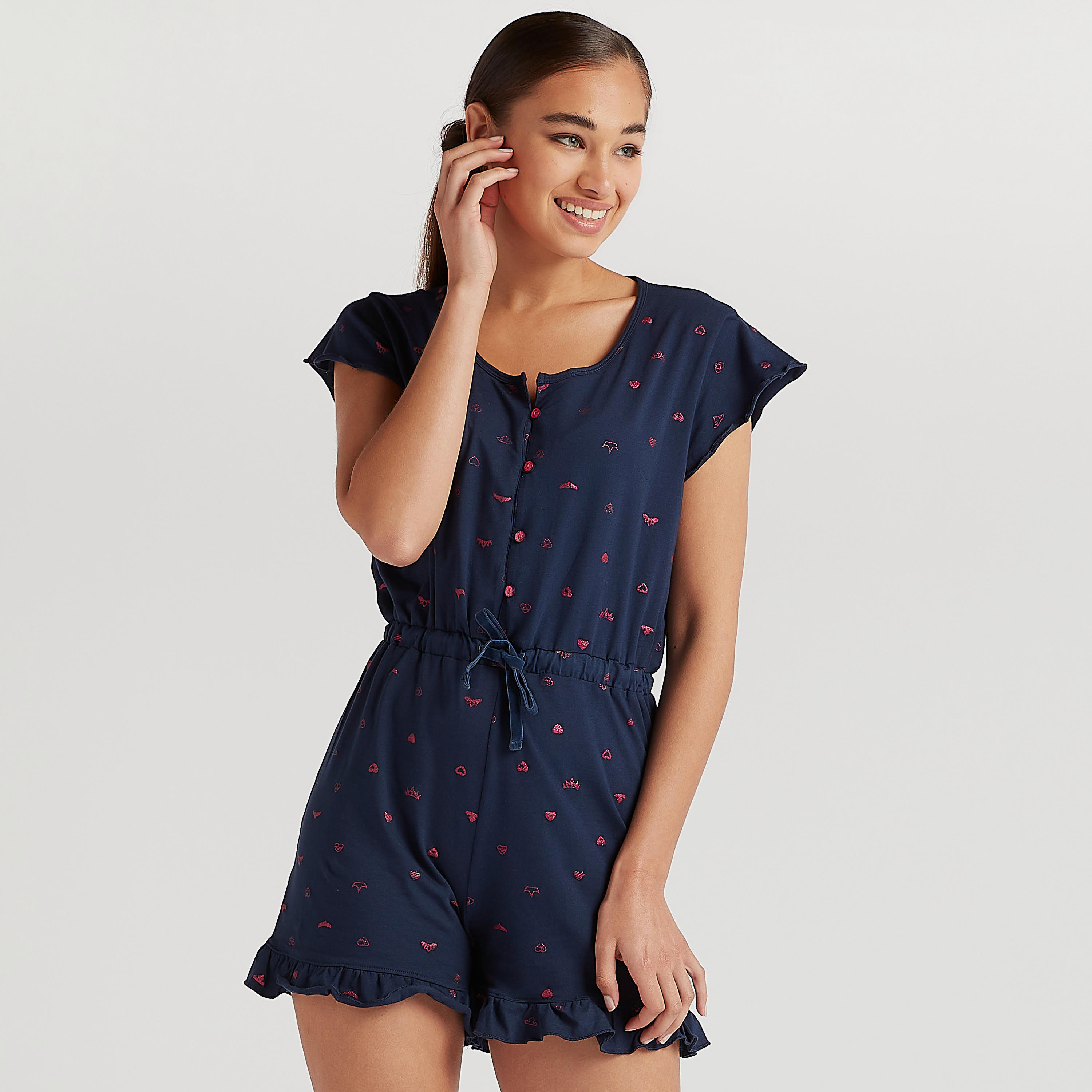 بلاي سوت بطبعات وياقة عميقة وخصر برباط-women-clothing-nightwear-nighties-image-4