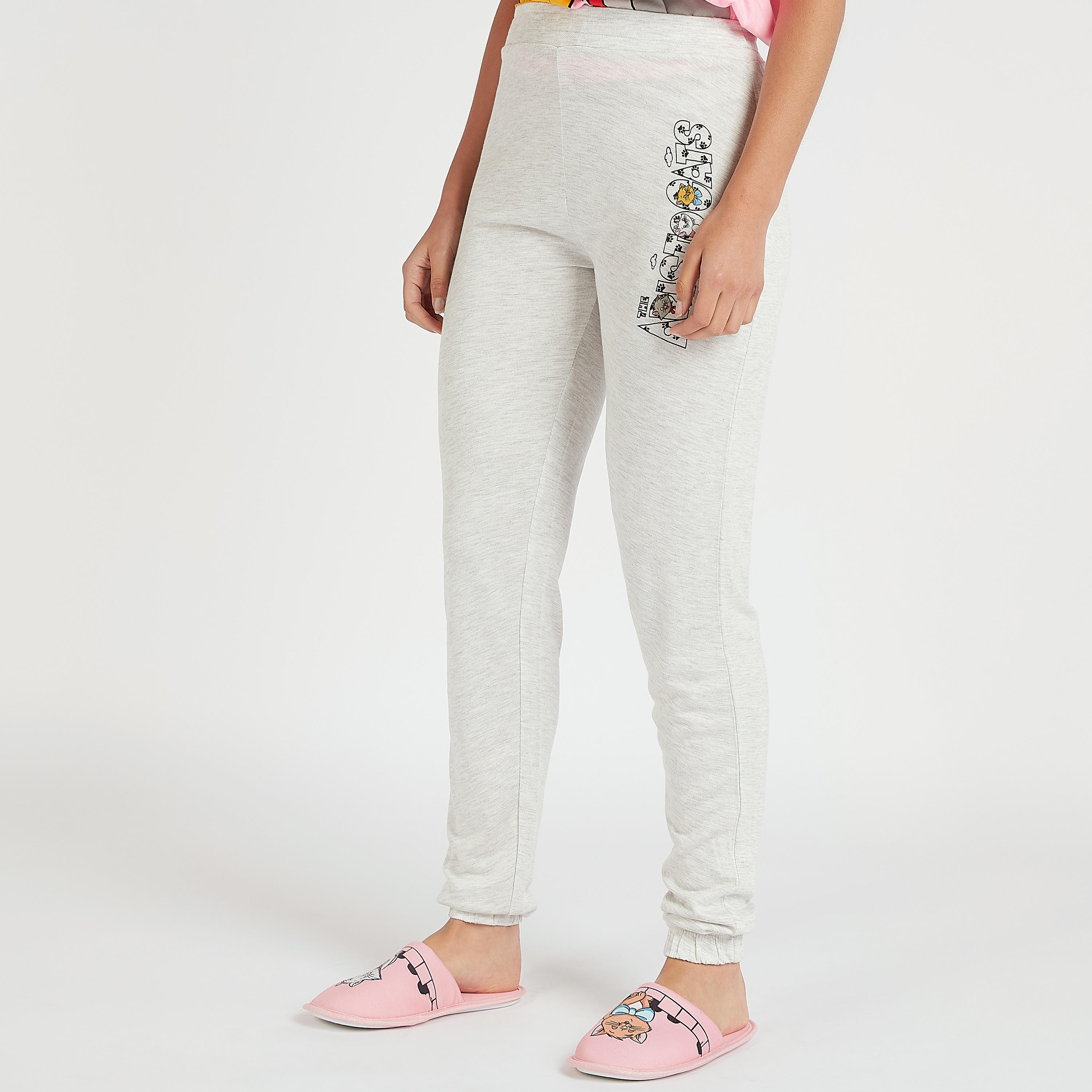طقم بنطلون بيجاما وتيشيرت بطبعات-women-clothing-nightwear-pyjamas-longsets-image-6