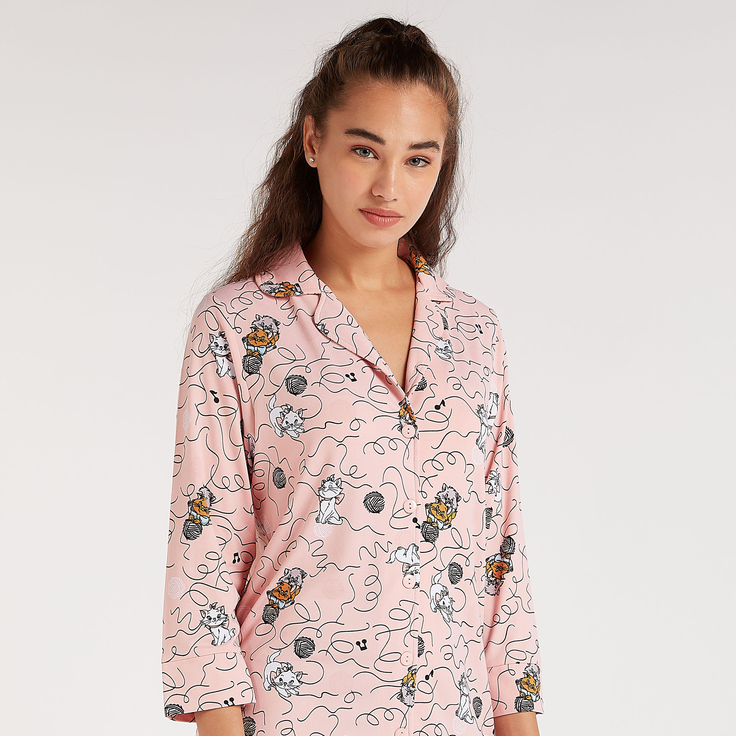 قميص نوم بطبعات وأكمام 3/4 وياقة مطوية-women-clothing-nightwear-nighties-image-2
