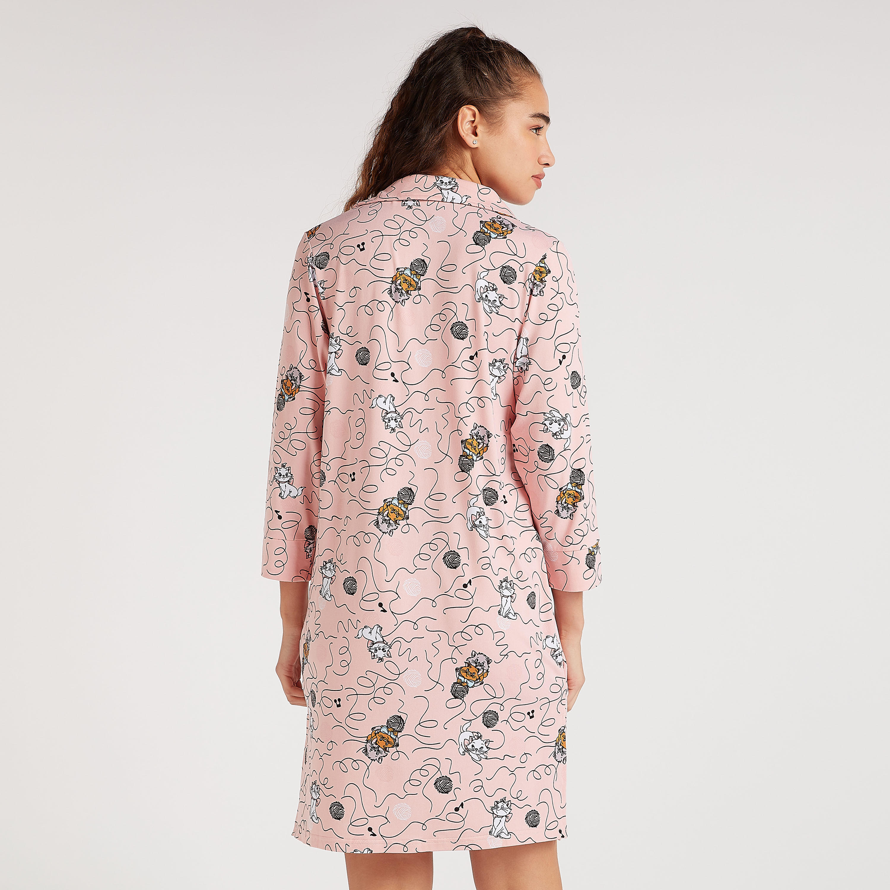 قميص نوم بطبعات وأكمام 3/4 وياقة مطوية-women-clothing-nightwear-nighties-image-3