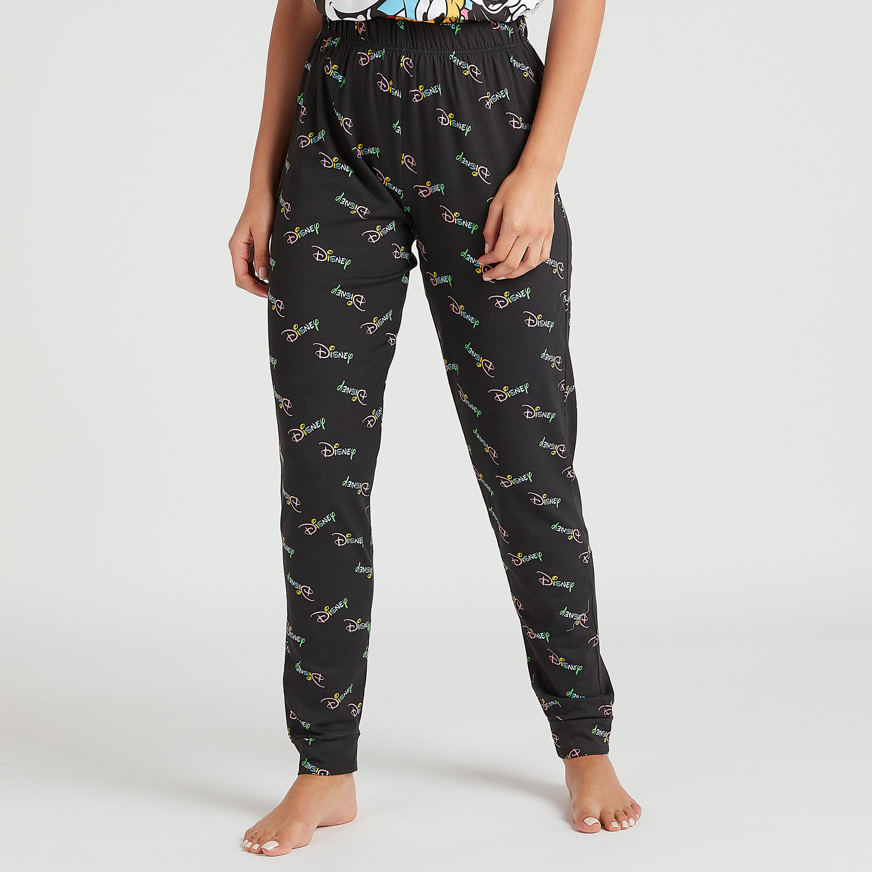 طقم بنطلون بيجاما طويل وتيشيرت بطبعات ميكي أند ذي فريندس-women-clothing-nightwear-pyjamas-longsets-image-4