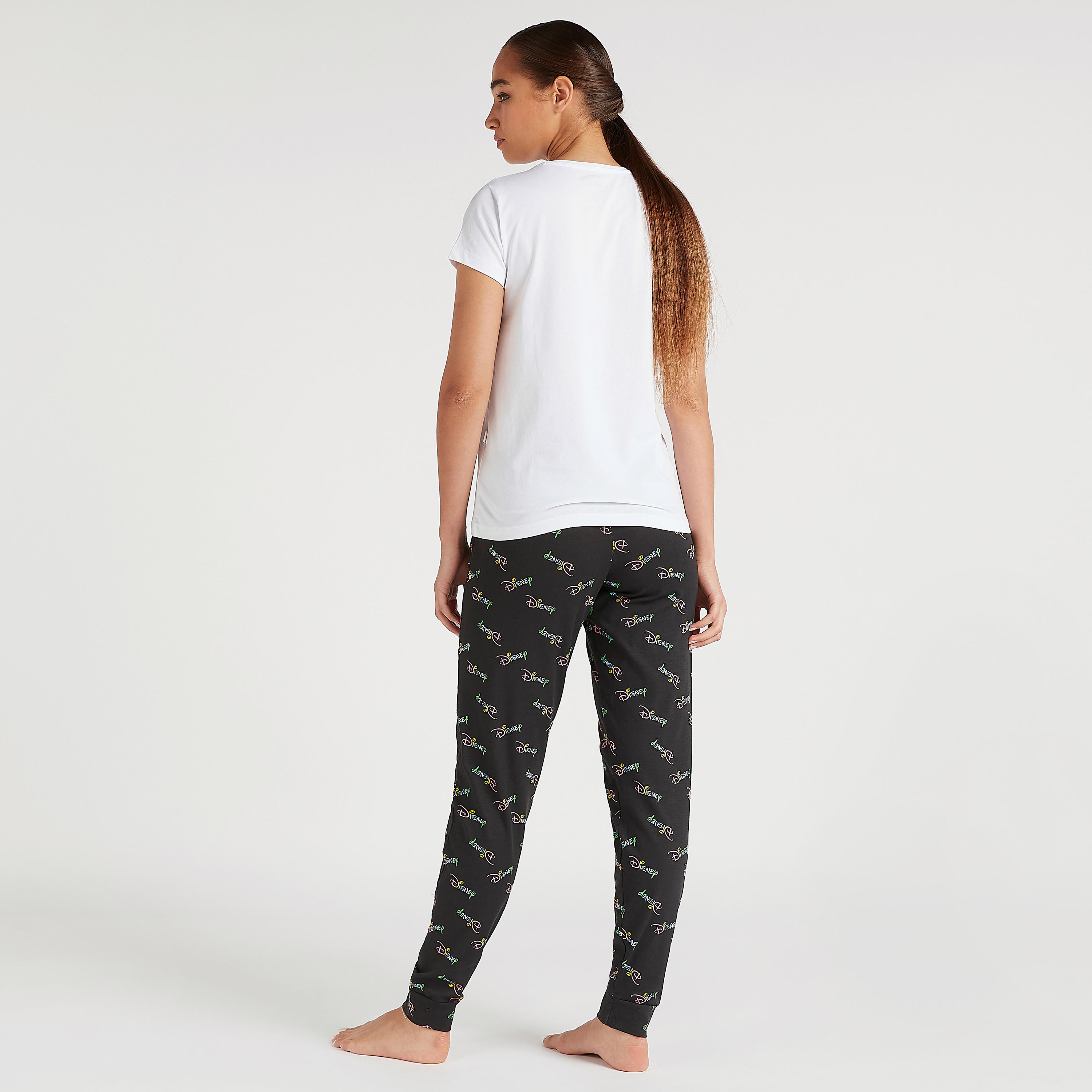 طقم بنطلون بيجاما طويل وتيشيرت بطبعات ميكي أند ذي فريندس-women-clothing-nightwear-pyjamas-longsets-image-5