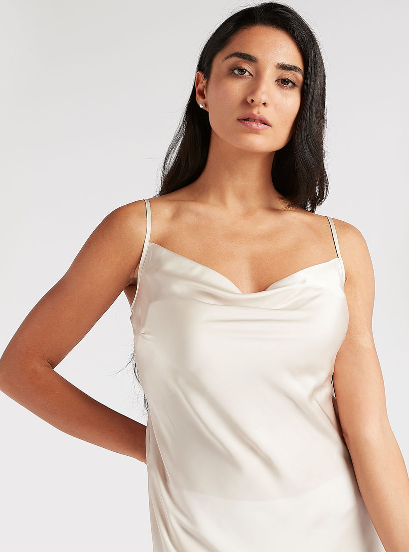 قميص نوم بياقة منسدلة وحمّالات قابلة للتعديل - طقم من قطعتين متنوعتين-women-clothing-nightwear-nighties-image-11