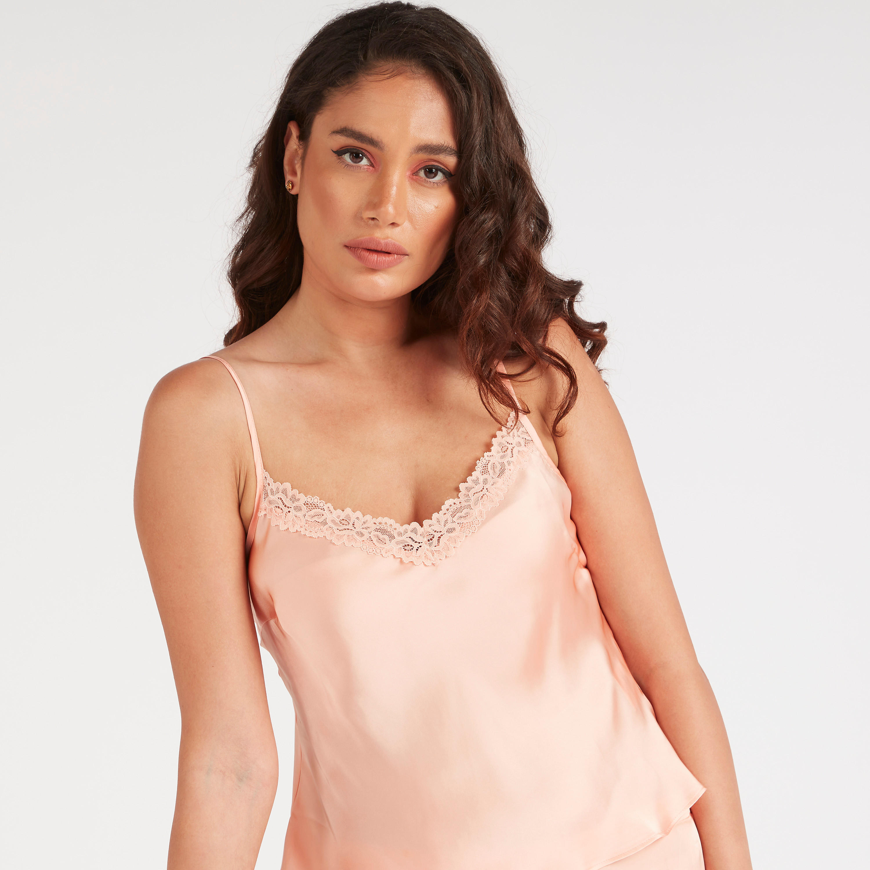 قمصان نوم دون أكمام بتفاصيل دانتيل - طقم من 3 قطع-women-clothing-nightwear-nighties-image-8