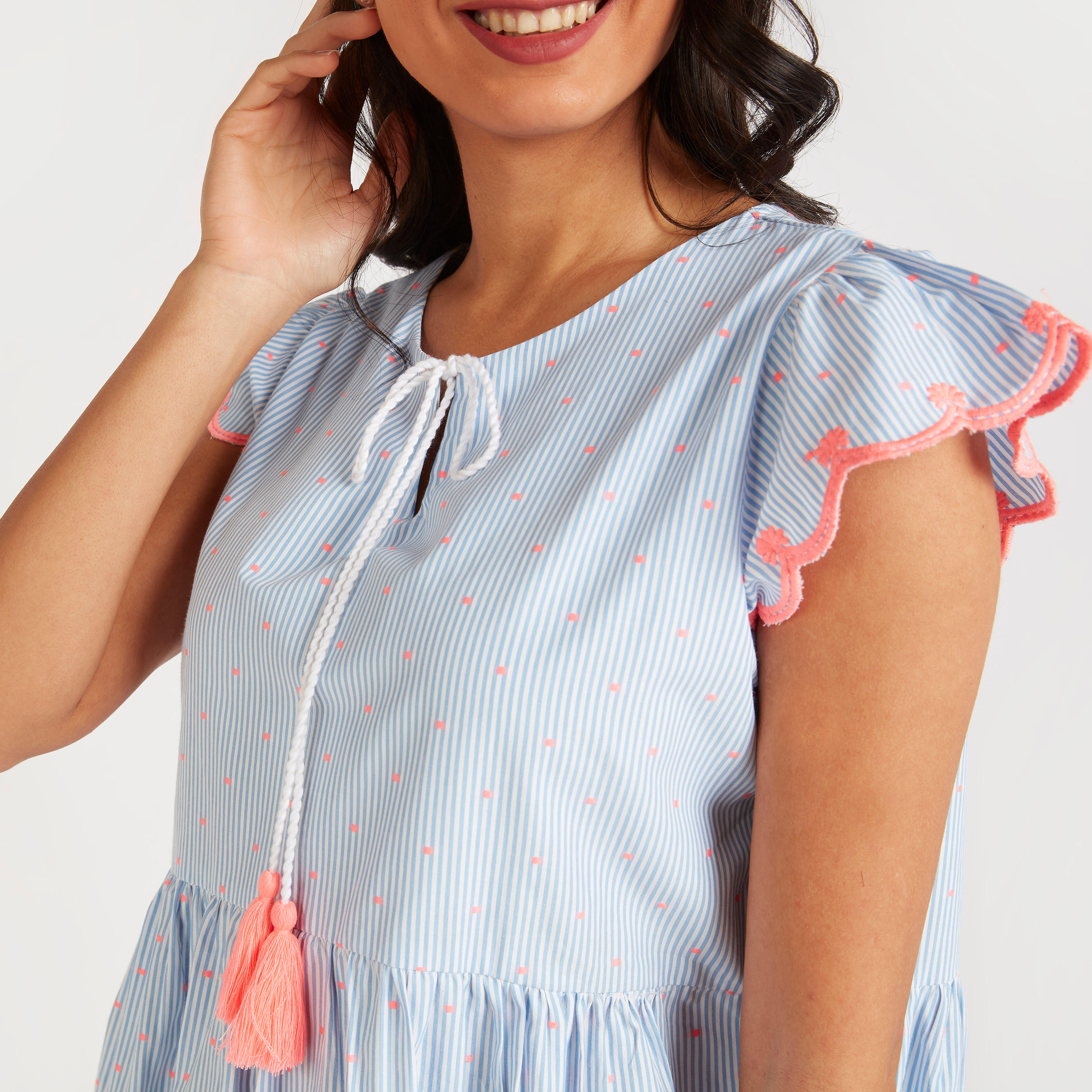 فستان قصير سادة بأكمام كاب وأربطة عنق-women-clothing-nightwear-nighties-image-5