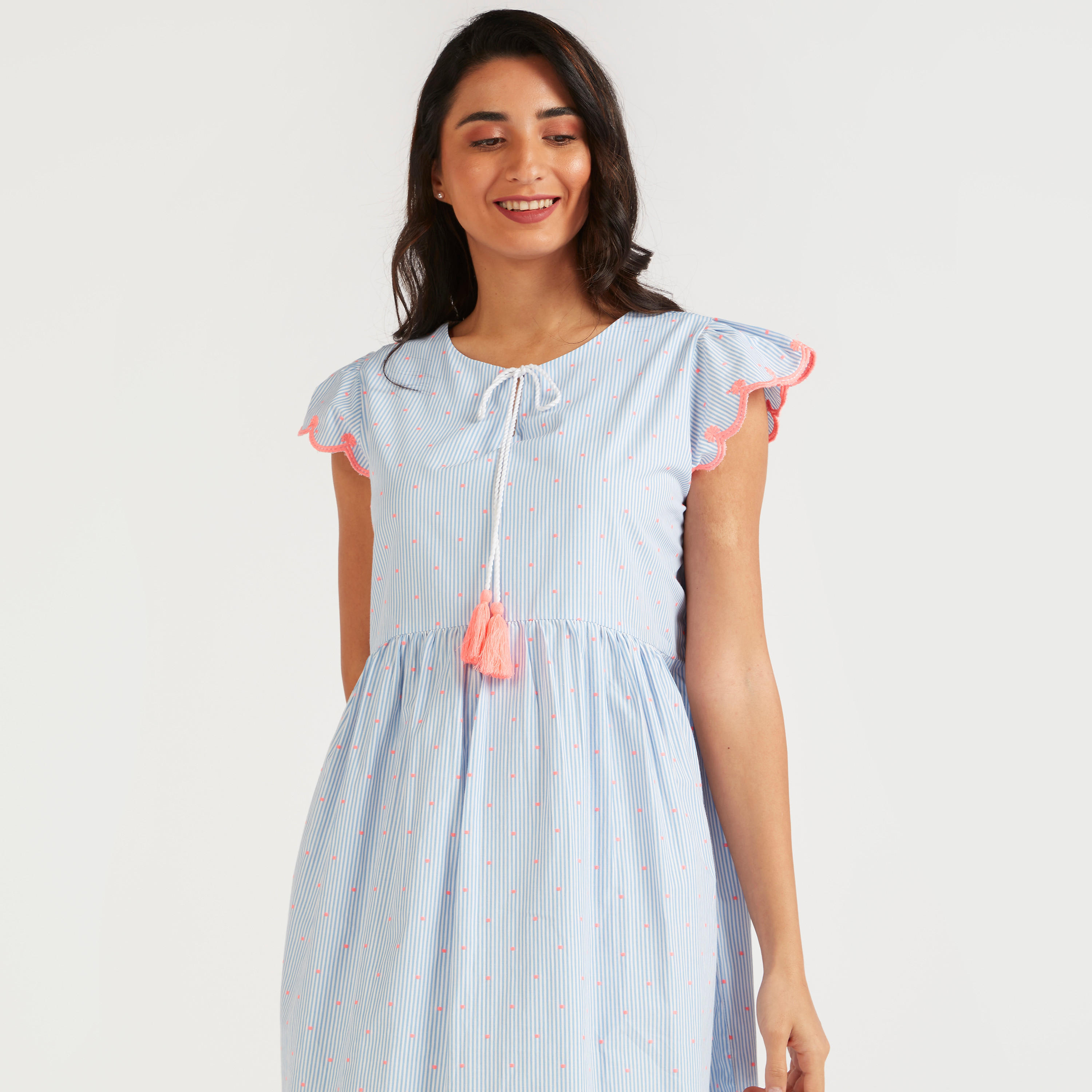 فستان قصير سادة بأكمام كاب وأربطة عنق-women-clothing-nightwear-nighties-image-6