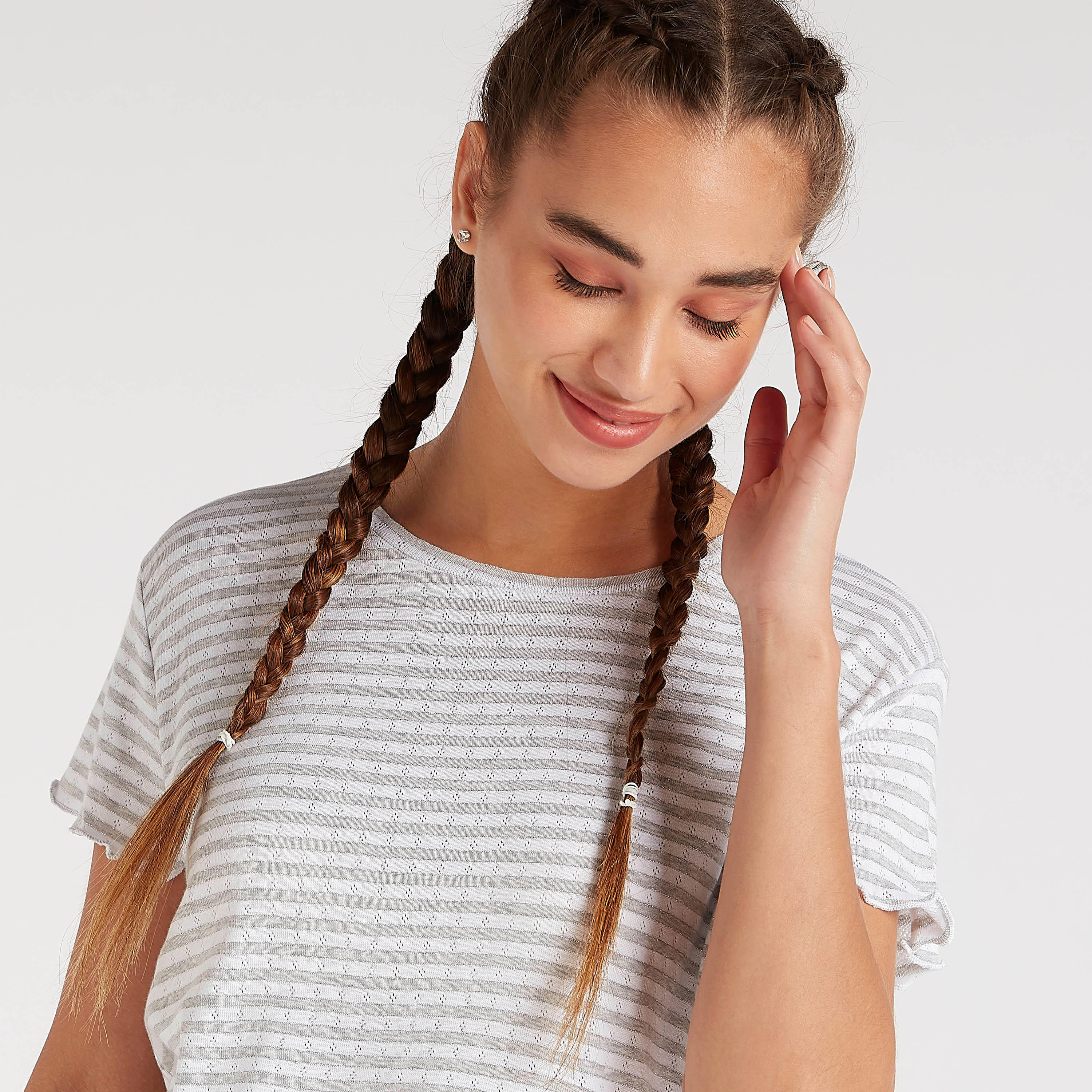 طقم بنطلون بيجاما وقميص مخطط بياقة ضيّقة-women-clothing-nightwear-pyjamas-longsets-image-2