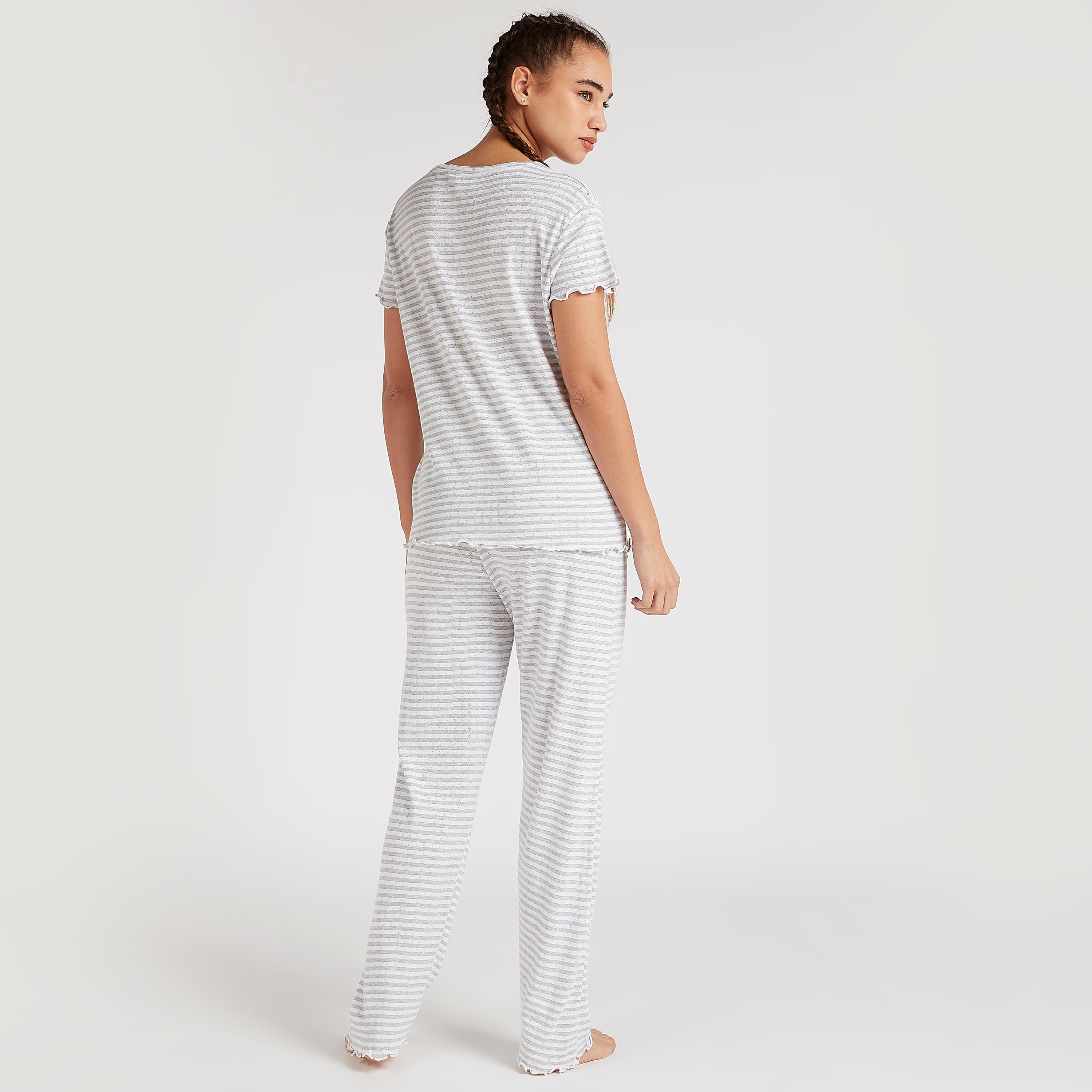 طقم بنطلون بيجاما وقميص مخطط بياقة ضيّقة-women-clothing-nightwear-pyjamas-longsets-image-3