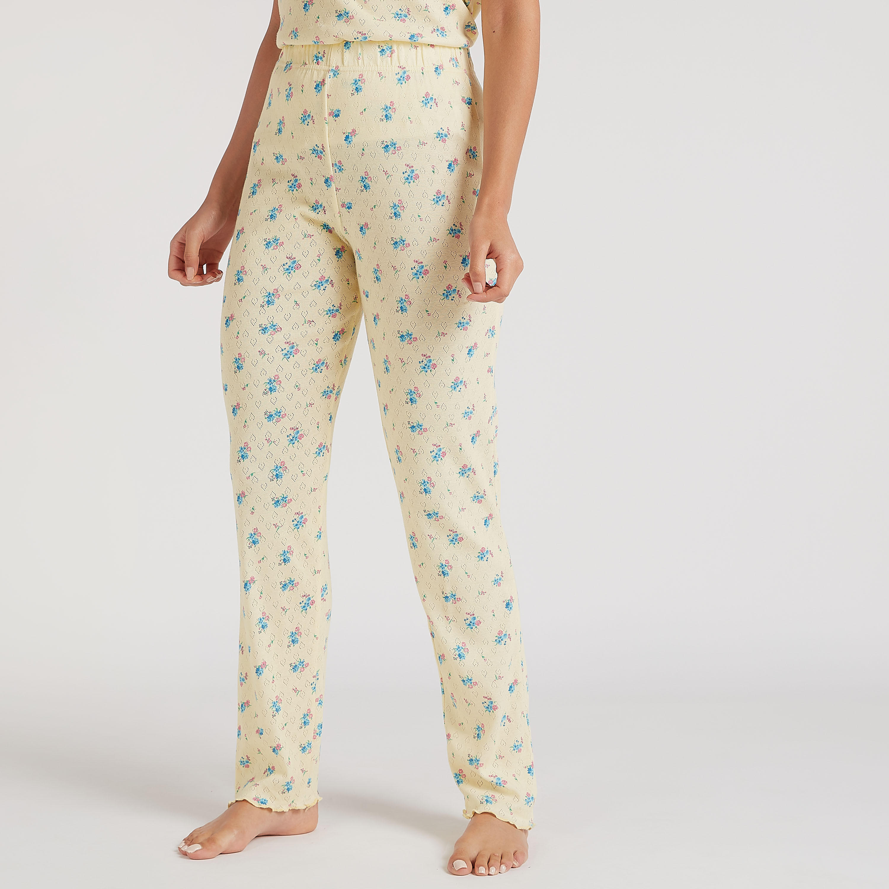 طقم بنطلون بيجاما وتيشيرت بطبعات زهرية-women-clothing-nightwear-pyjamas-longsets-image-6