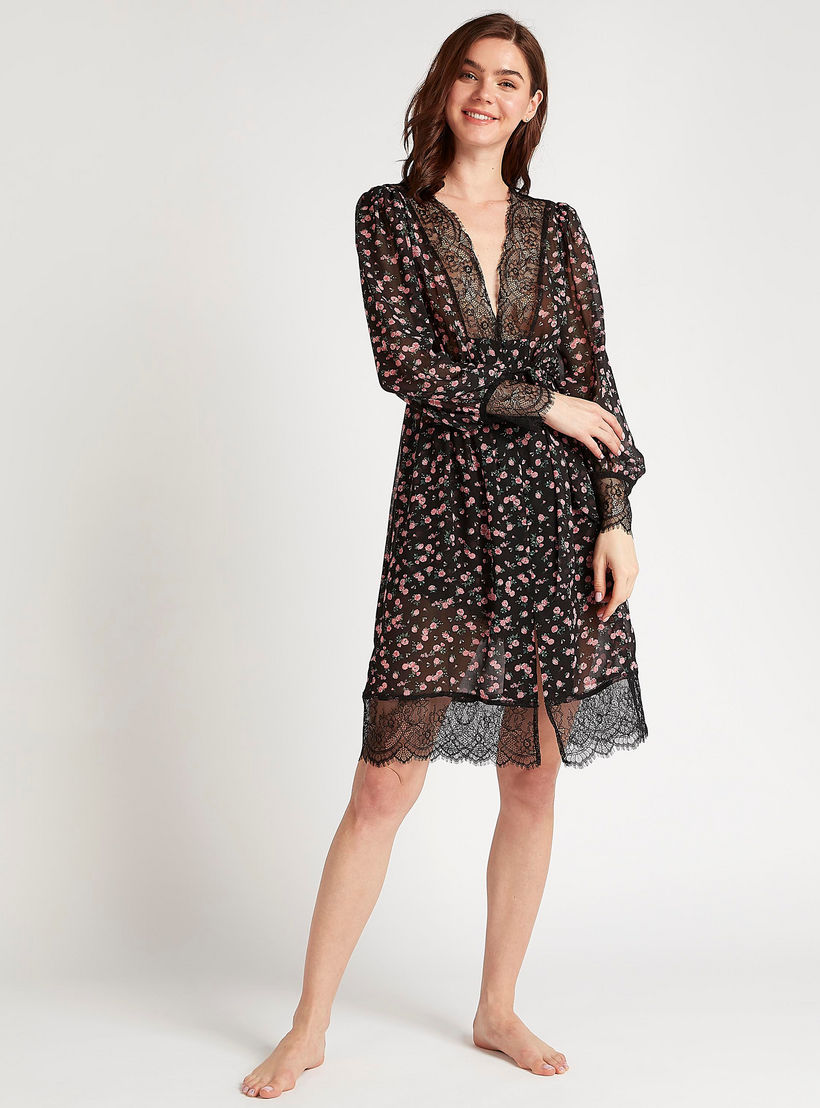 ثوب نوام بطبعات أزهار وأكمام طويلة وتفاصيل دانتيل-women-clothing-nightwear-nighties-image-2