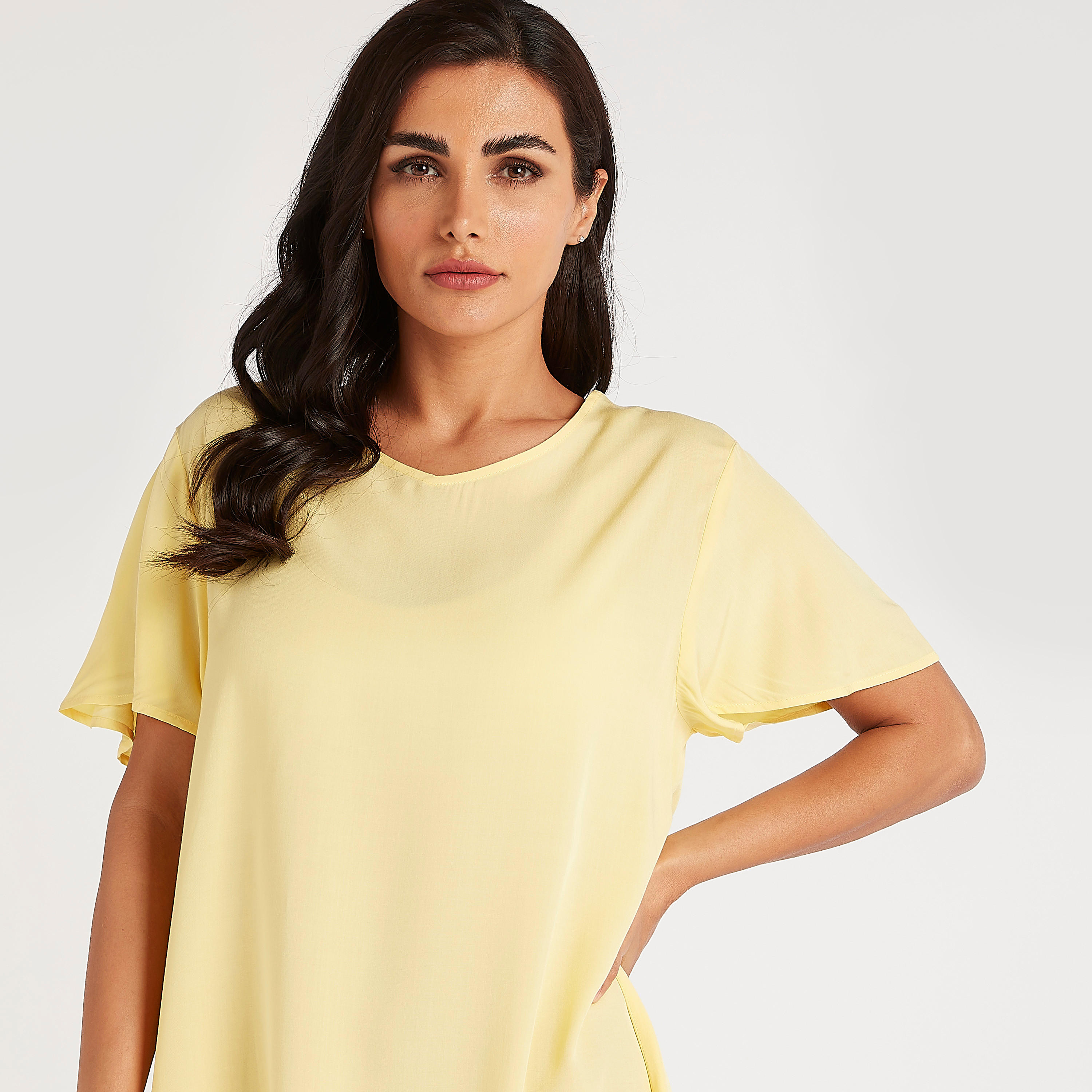 قميص نوم بياقة v وأكمام قصيرة بطبعات - طقم من قطعتين-women-clothing-nightwear-nighties-image-5