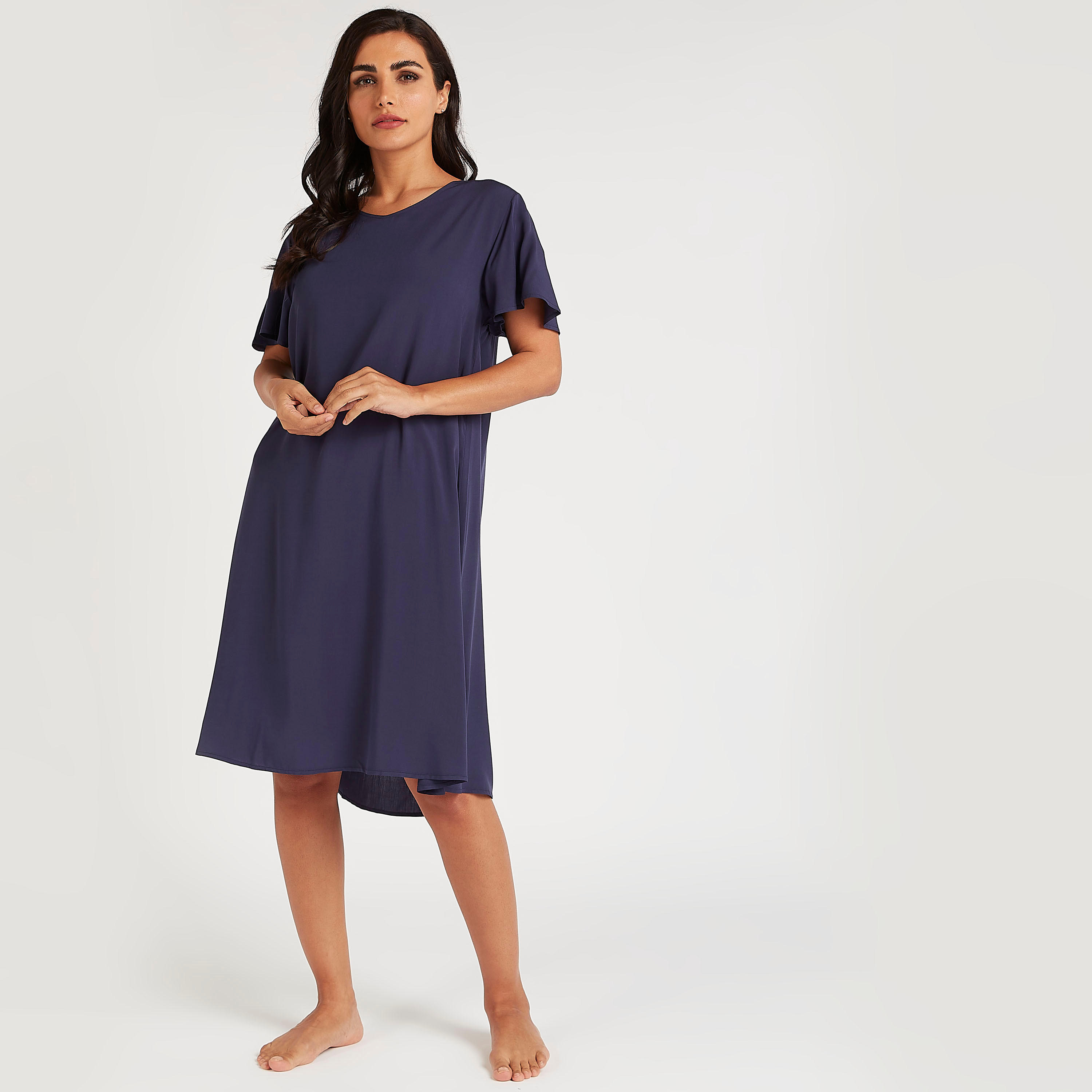 قمصان نوم متنوّعة بياقة v وأكمام قصيرة - طقم من 2-women-clothing-nightwear-nighties-image-2