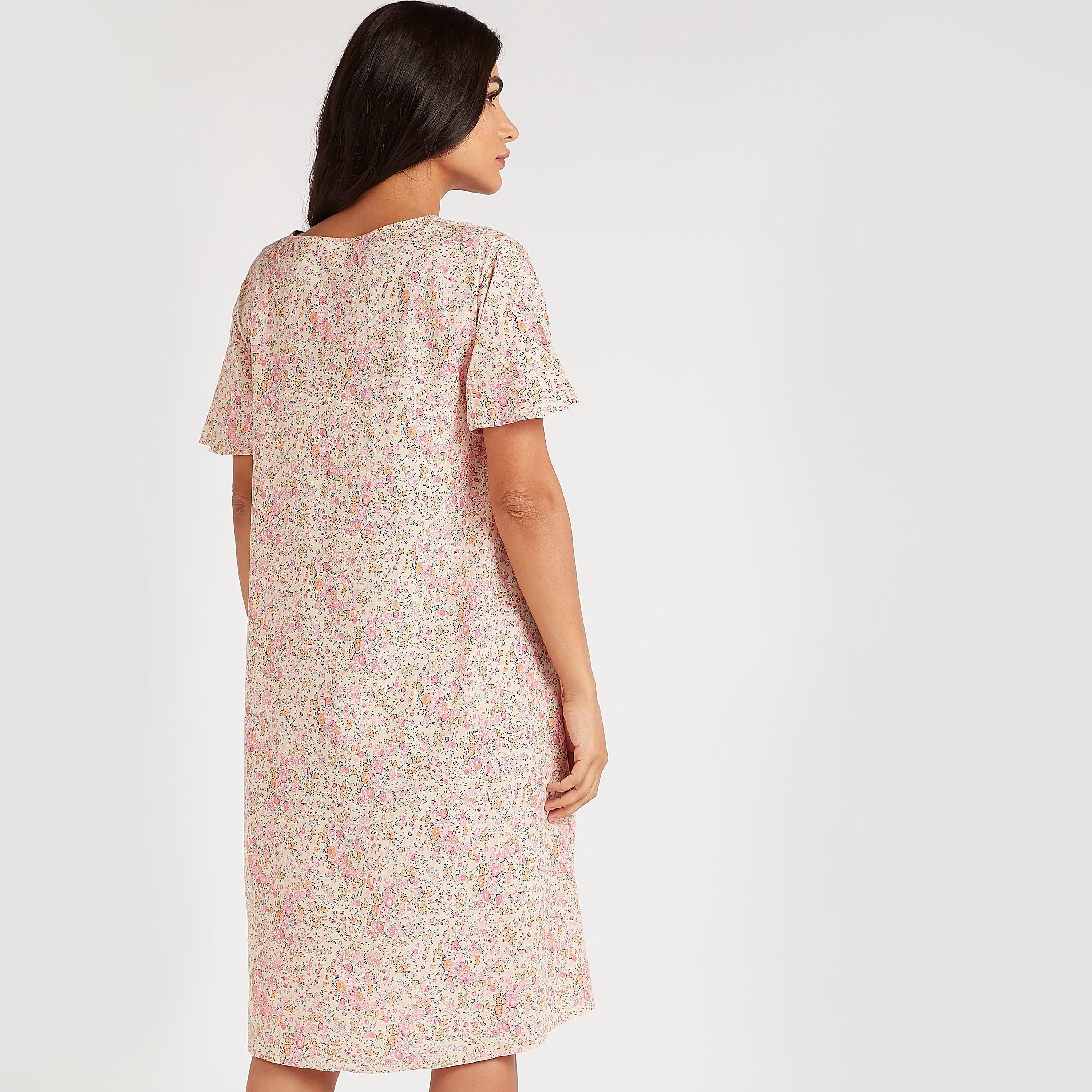 قمصان نوم بياقة v وأكمام قصيرة - طقم من 2-women-clothing-nightwear-nighties-image-4