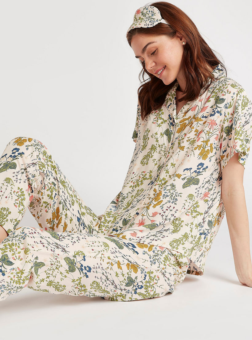 طقم من بنطلون بيجاما وقميص بطبعات أزهار وقناع عيون-women-clothing-nightwear-pyjamas-longsets-image-3