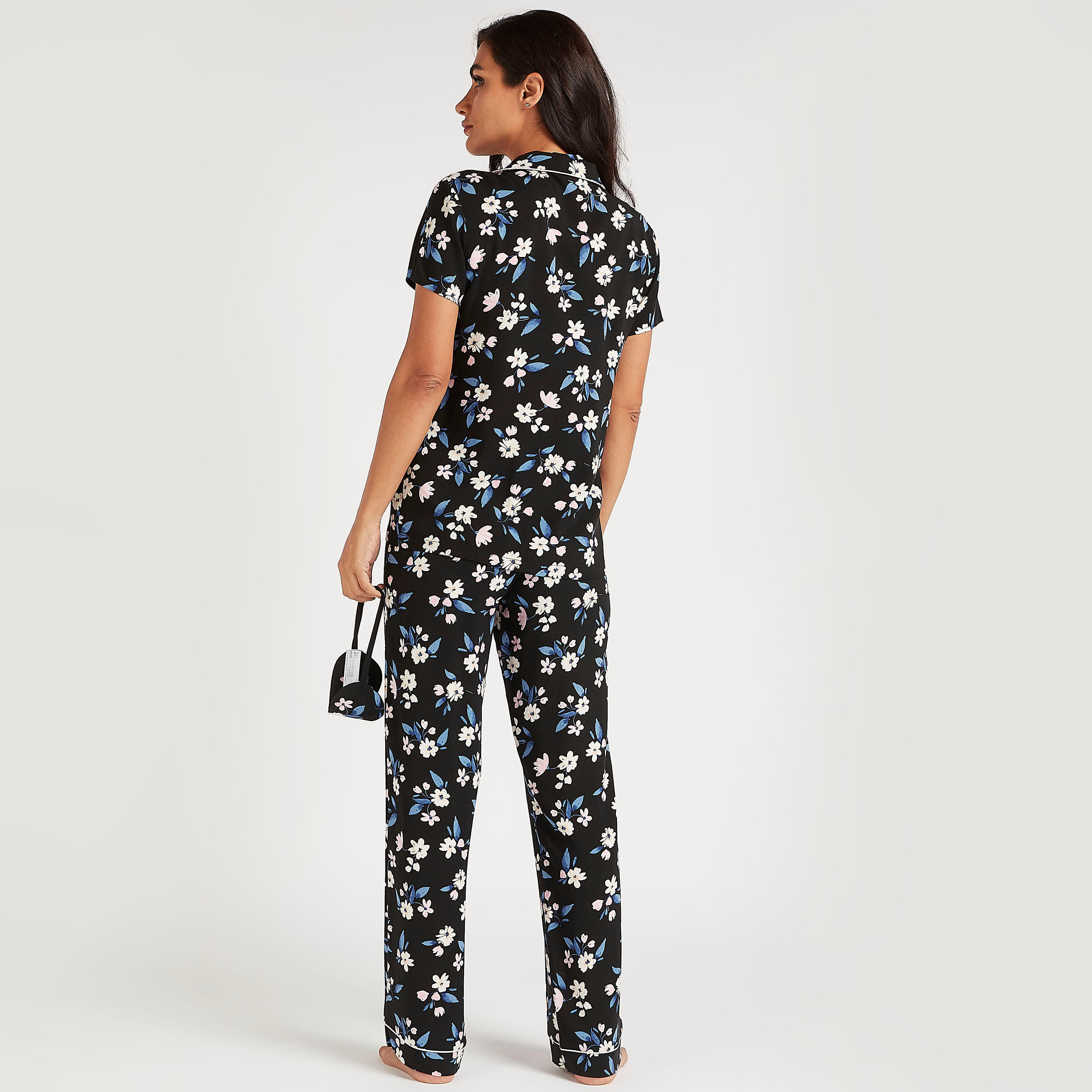 طقم من بنطلون بيجاما طويل وقميص بطبعات أزهار وياقة عادية-women-clothing-nightwear-pyjamas-longsets-image-4
