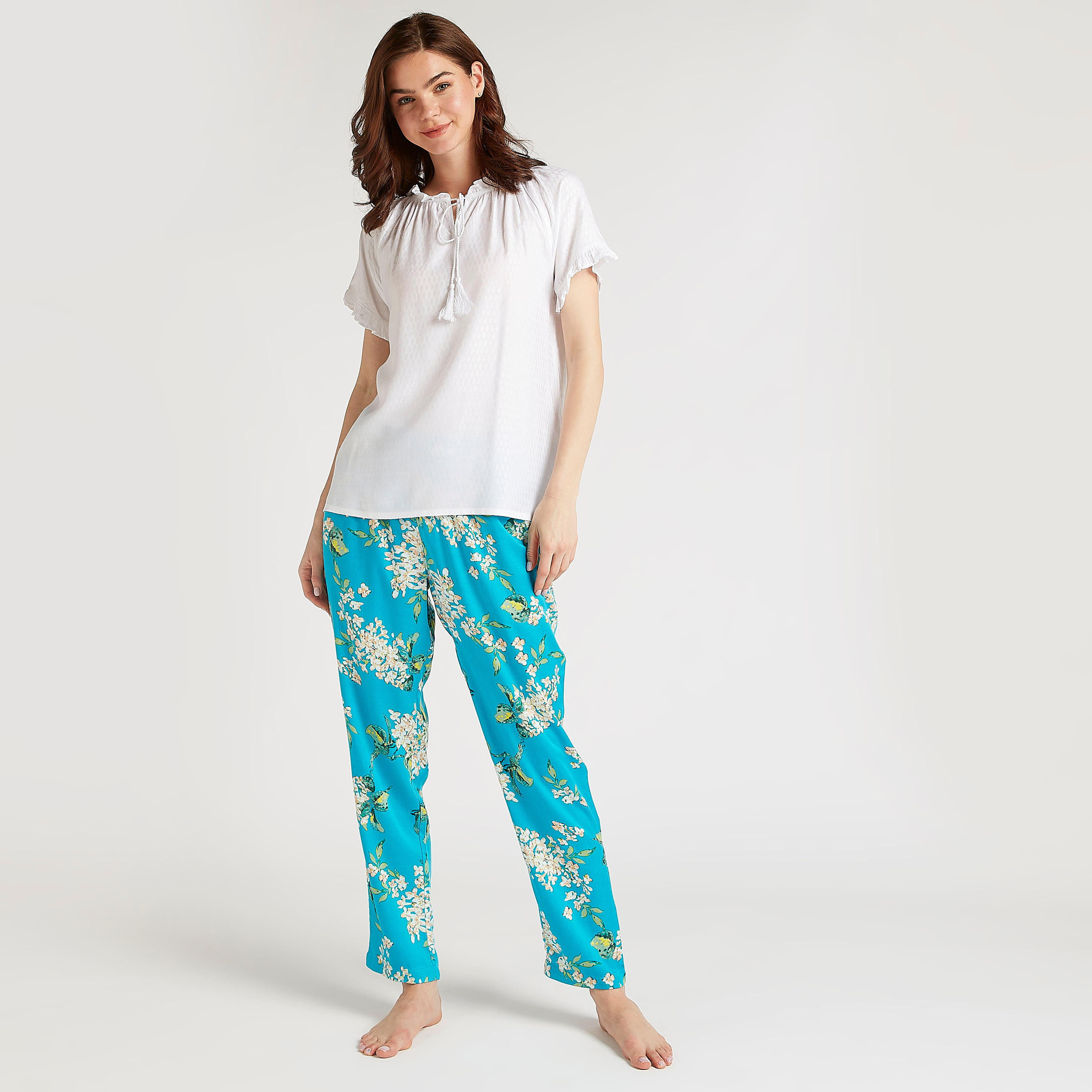 طقم من بنطلون بيجاما طويل وبلوزة بارزة الملمس-women-clothing-nightwear-pyjamas-longsets-image-2