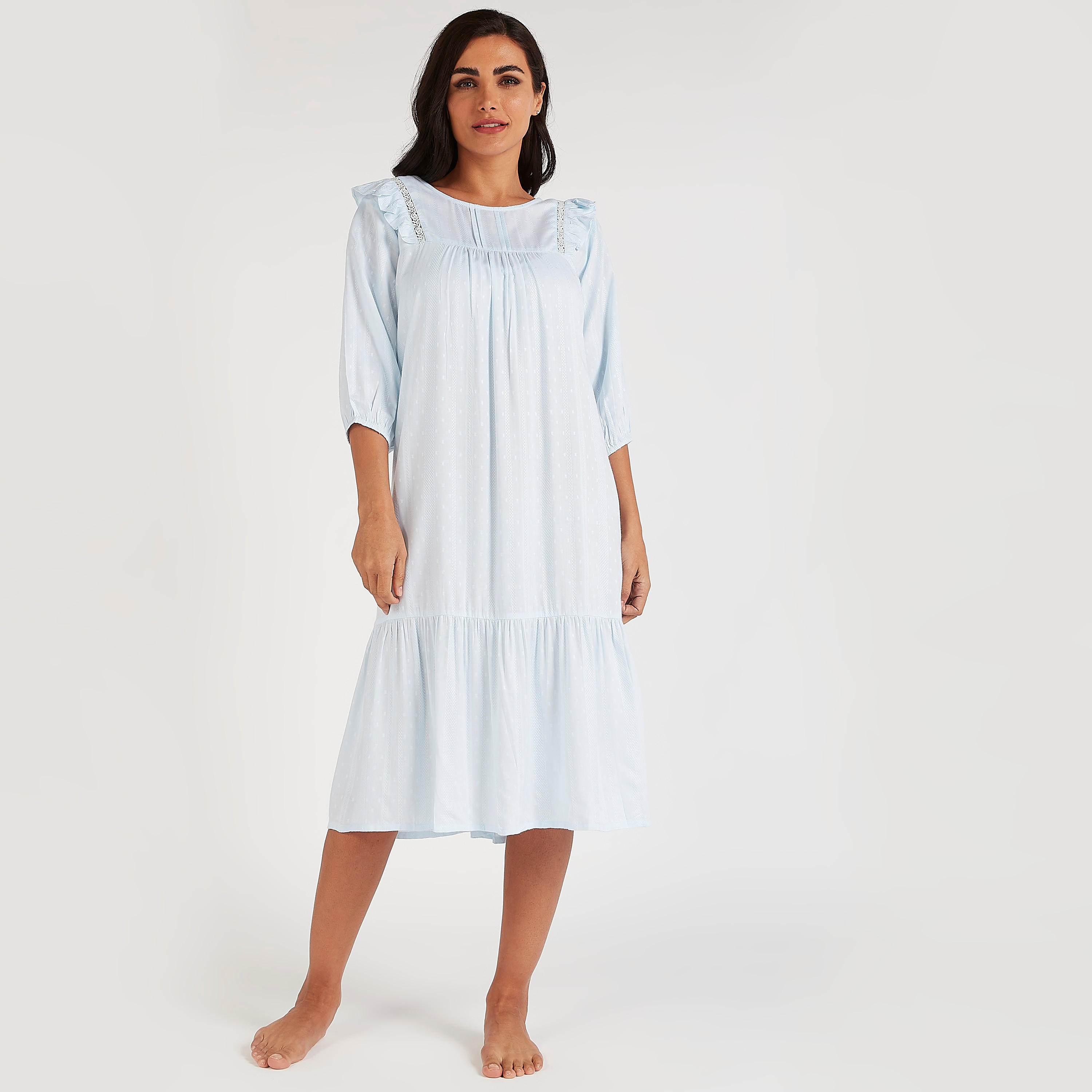 قميص نوم بارز الملمس بتفاصيل دانتيل وكشكشة-women-clothing-nightwear-nighties-image-2