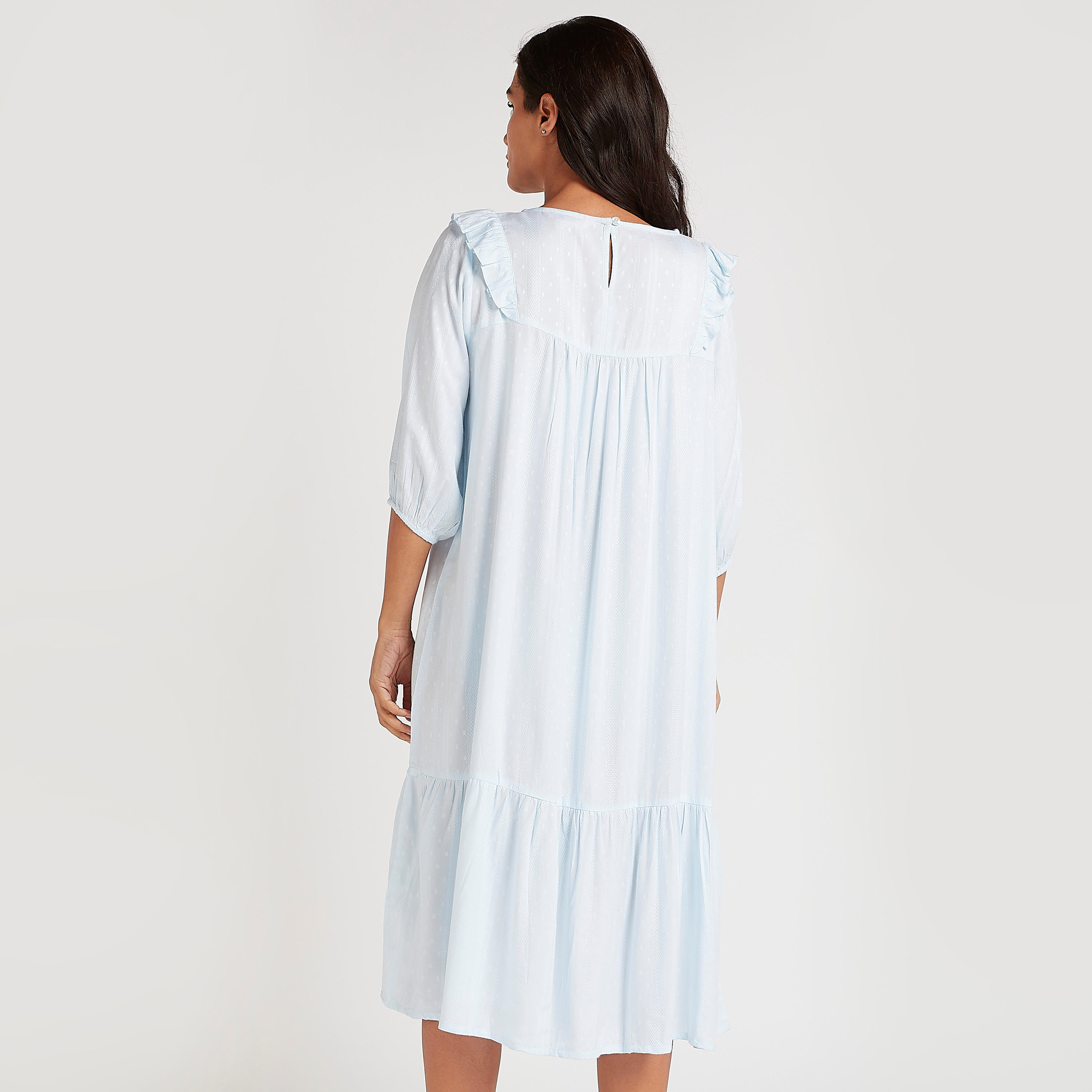 قميص نوم بارز الملمس بتفاصيل دانتيل وكشكشة-women-clothing-nightwear-nighties-image-4