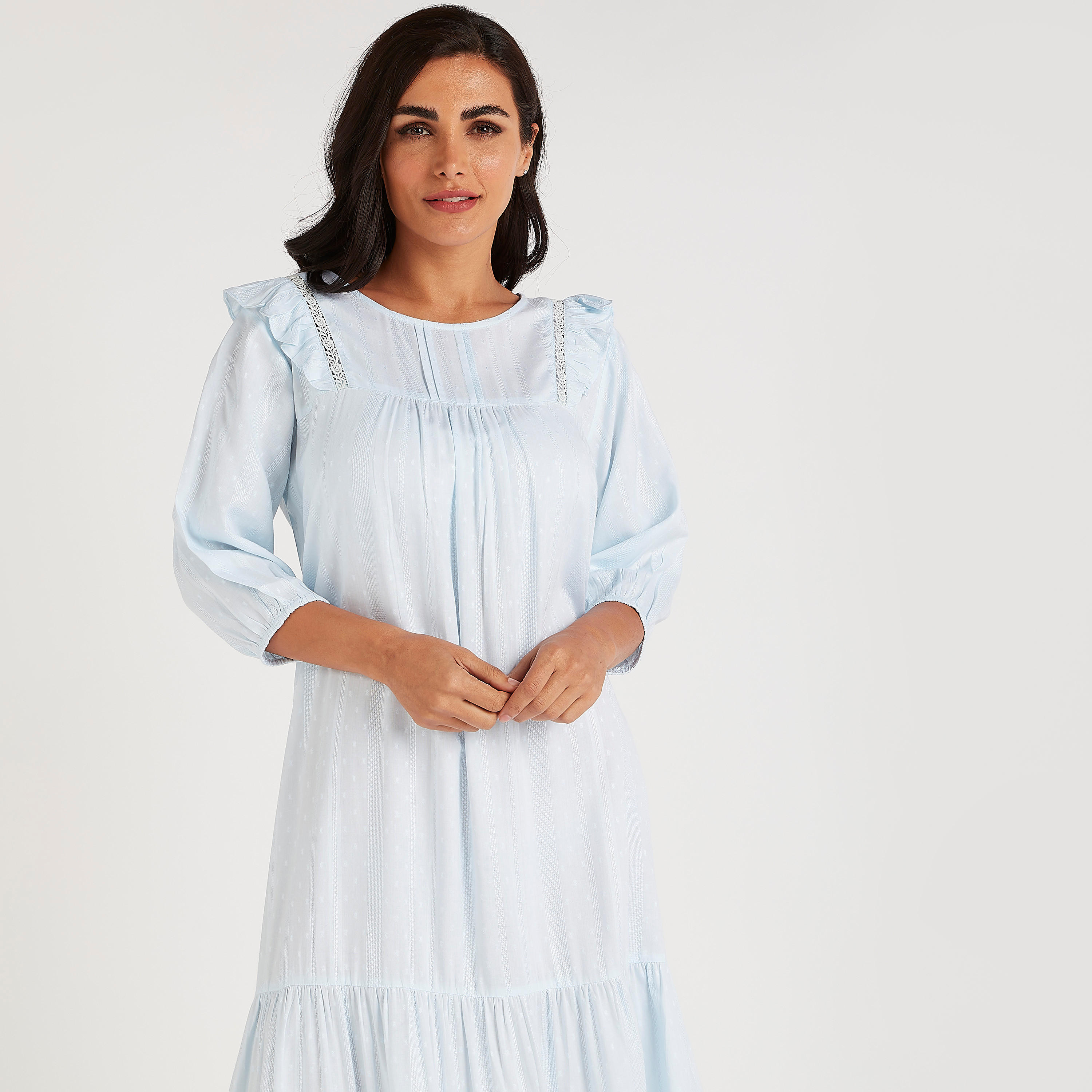 قميص نوم بارز الملمس بتفاصيل دانتيل وكشكشة-women-clothing-nightwear-nighties-image-6
