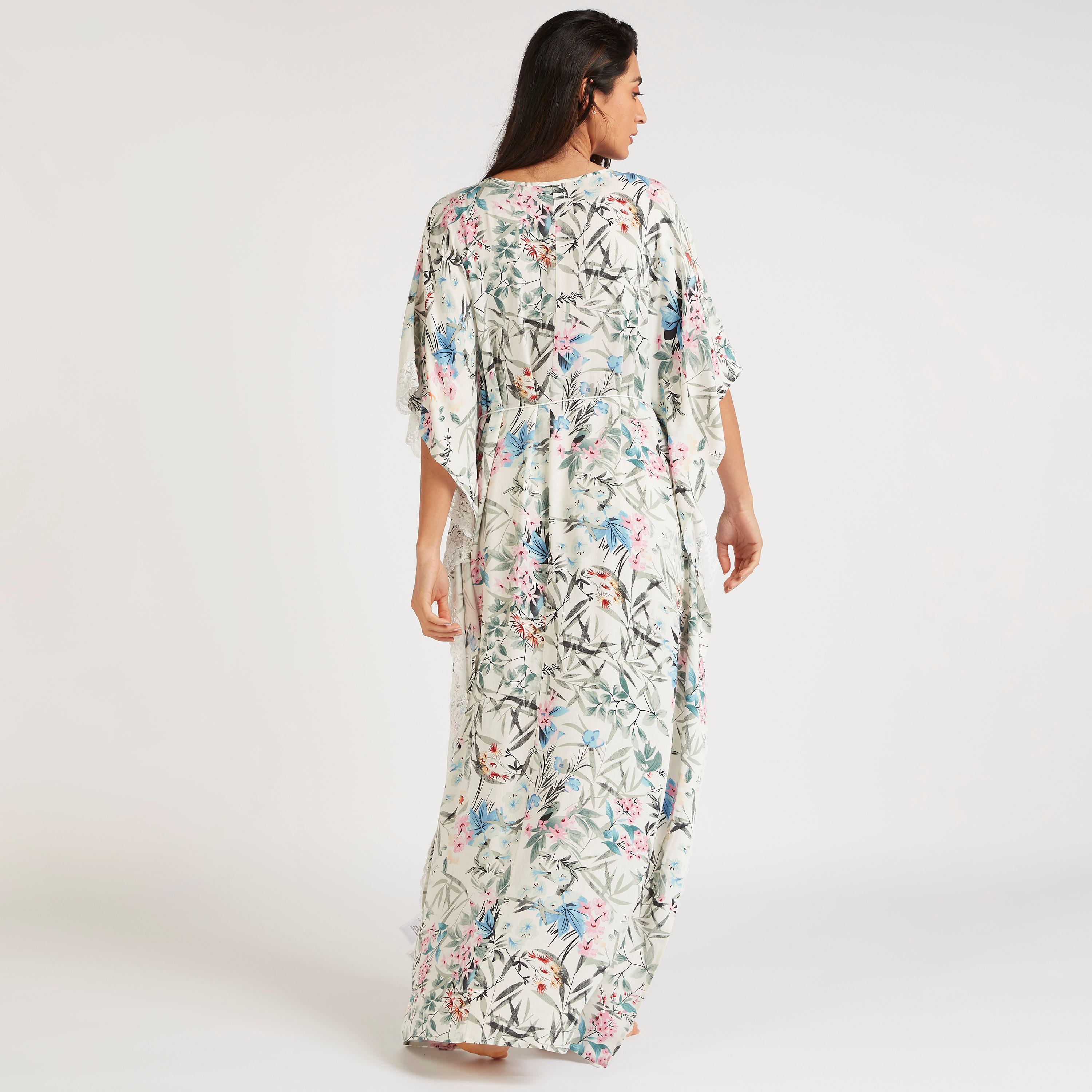 فستان بطبعات أزهار وياقة v وأكمام قصيرة وأربطة-women-clothing-nightwear-nighties-image-3