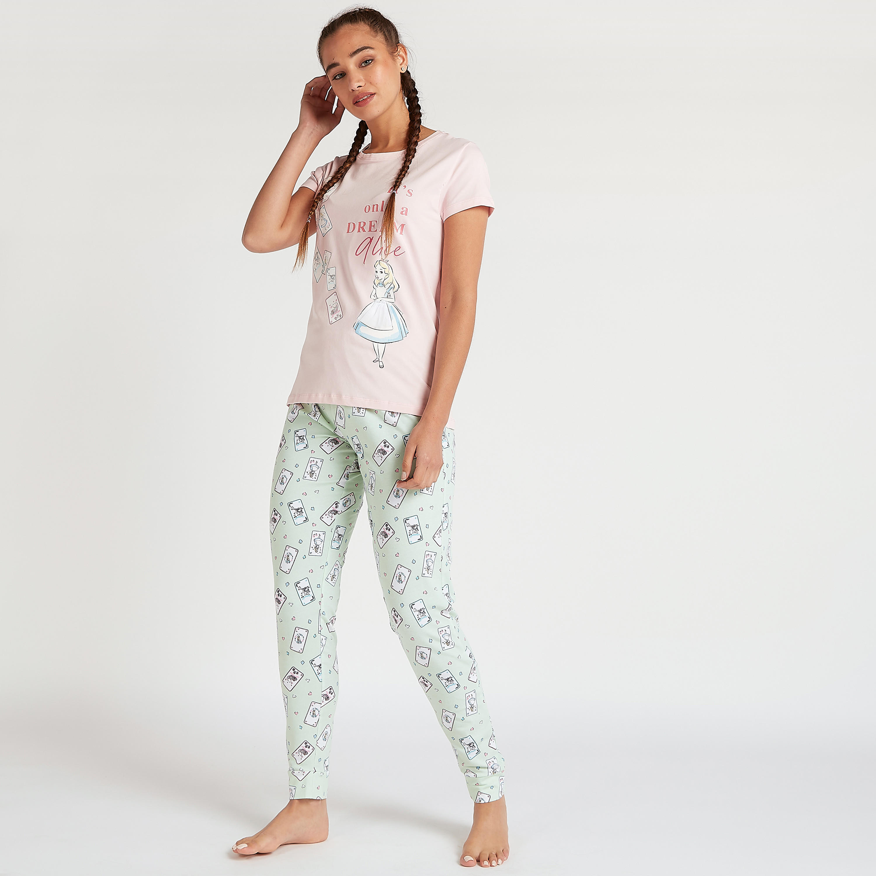 طقم من بنطلون بيجاما طويل وتيشيرت بياقة مستديرة وطبعات-women-clothing-nightwear-pyjamas-longsets-image-5