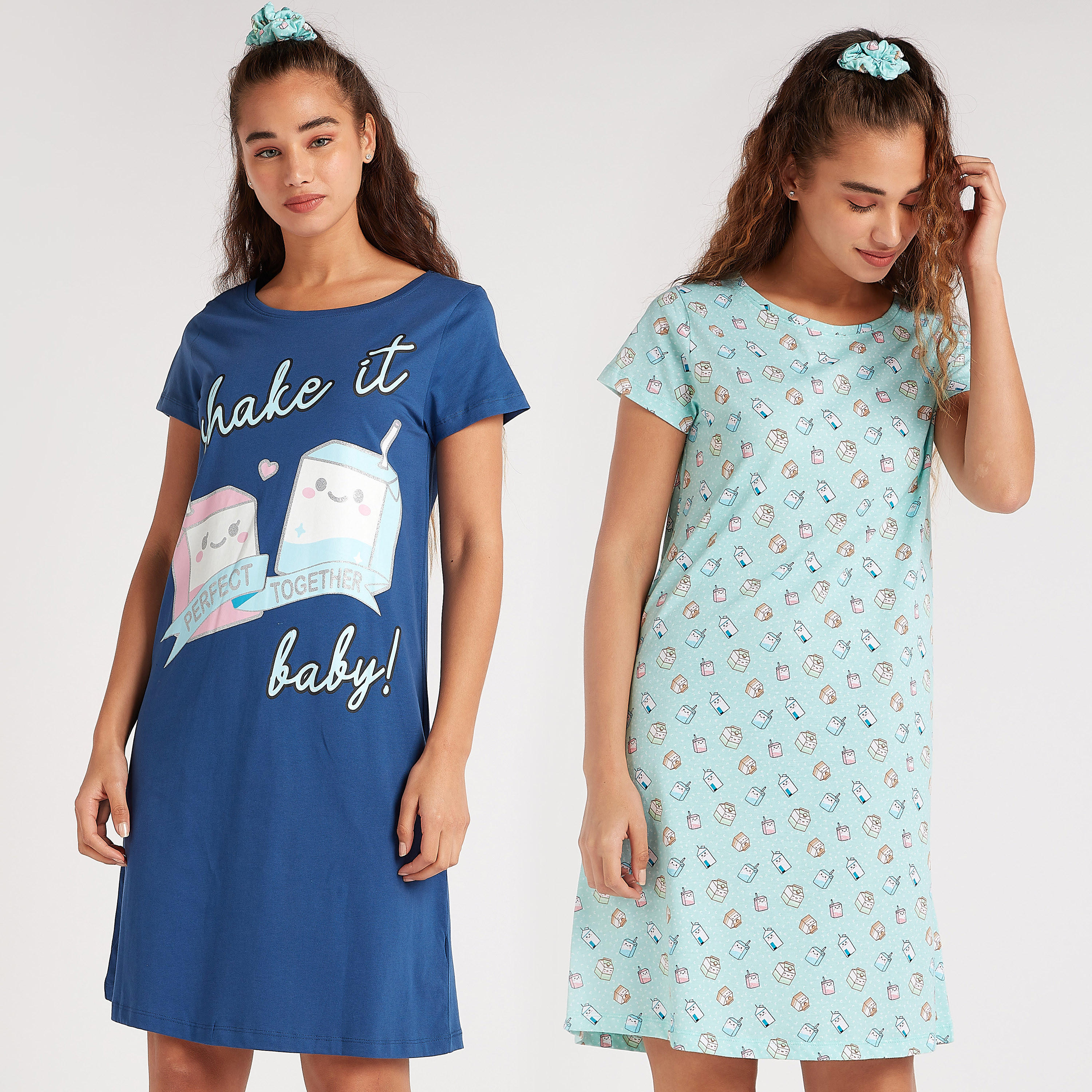 طقم قميص نوم بطبعات وياقة مستديرة - قطعتين-women-clothing-nightwear-nighties-image-1
