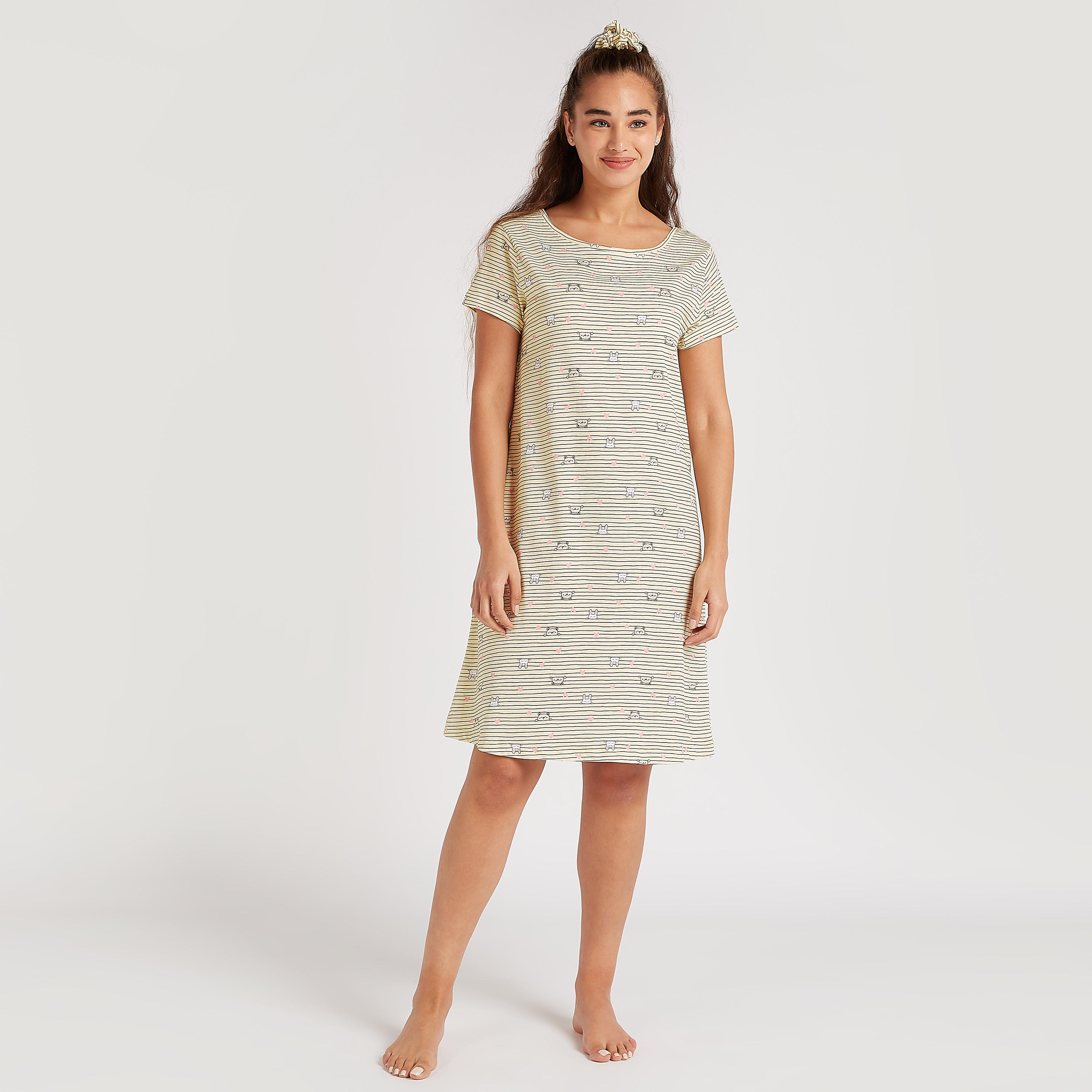 طقم قمصان نوم بطبعات وأكمام قصيرة - قطعتين-women-clothing-nightwear-nighties-image-2