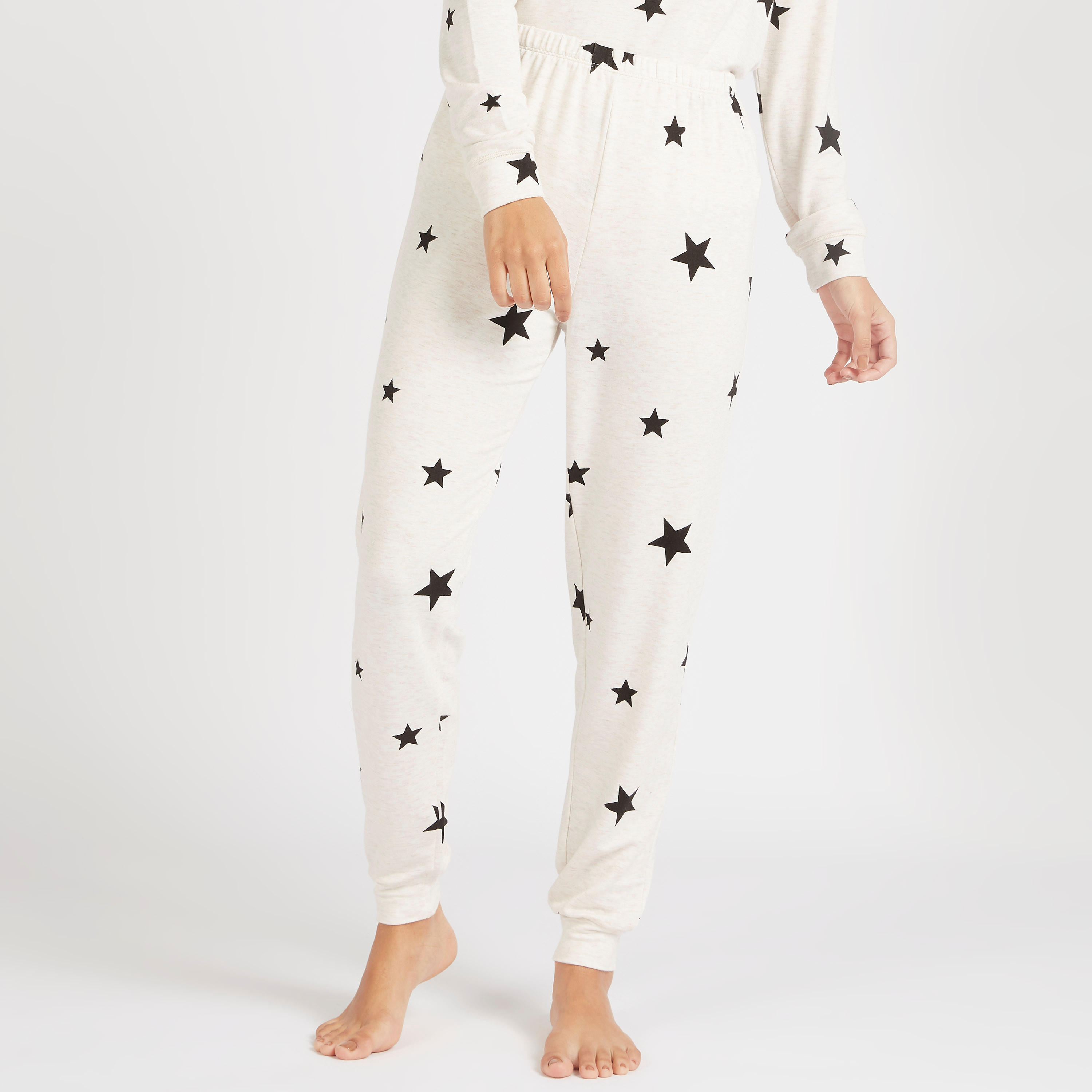 طقم سويت شيرت بقبعة وطبعات نجوم وبنطلون رياضي-women-clothing-nightwear-pyjamas-longsets-image-6