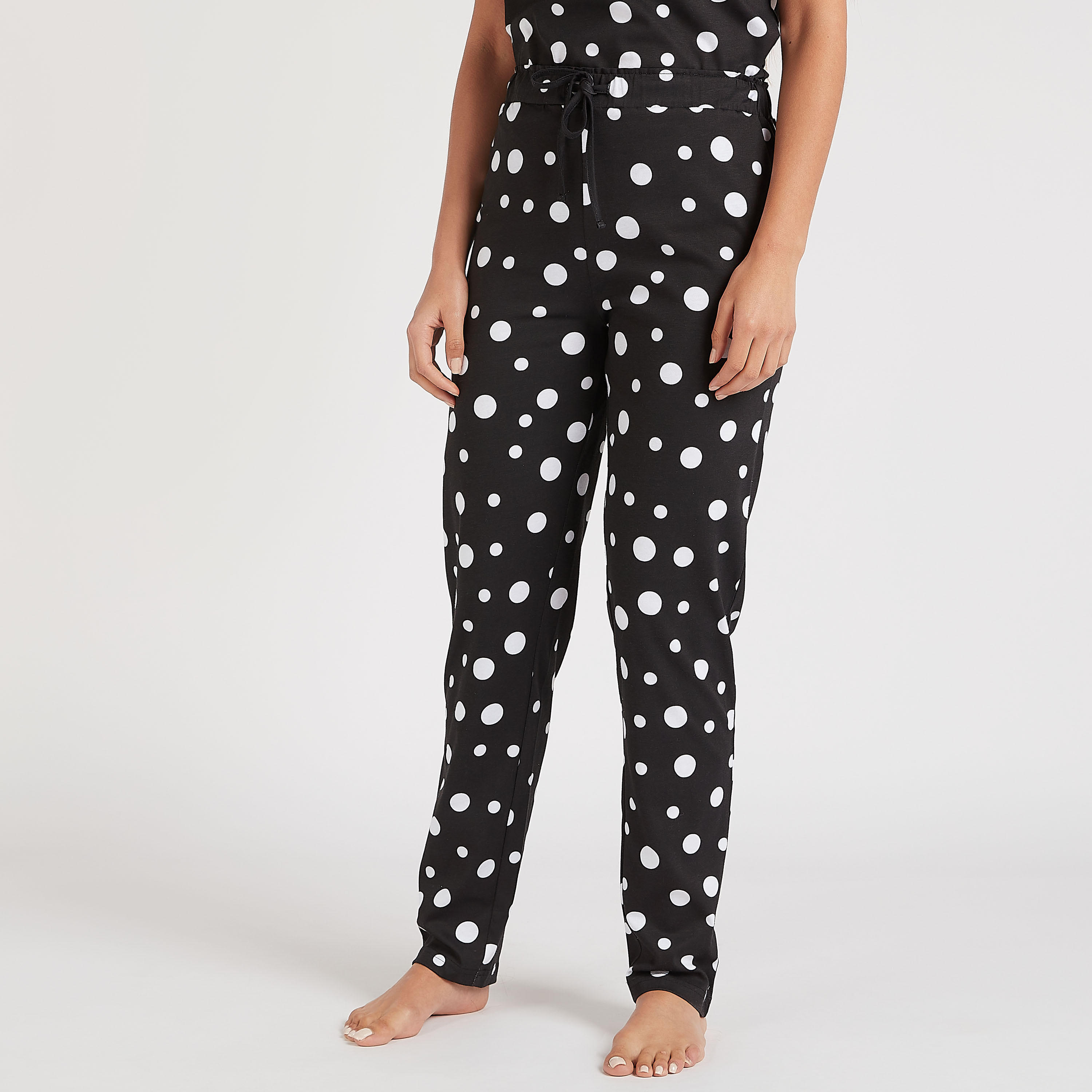 طقم بنطلون بيجاما وتيشيرت منقط بياقة ضيقة-women-clothing-nightwear-pyjamas-longsets-image-6