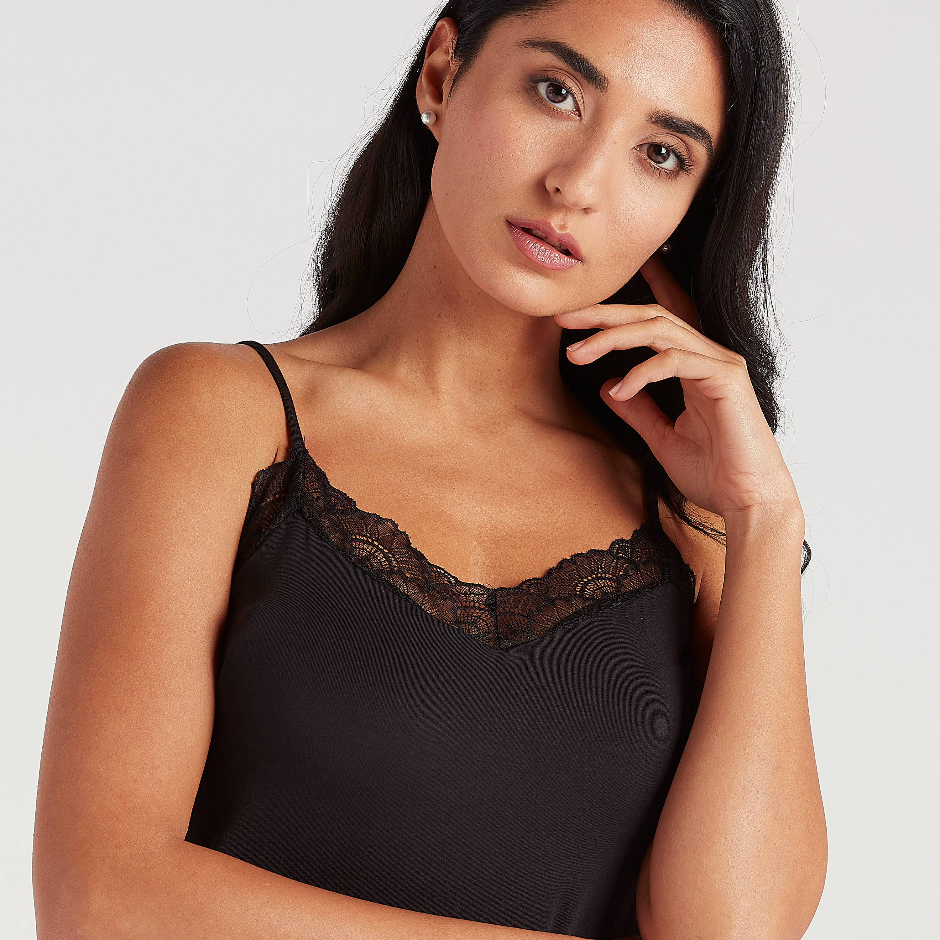 فستان سادة دون أكمام بتفاصيل دانتيل-women-clothing-nightwear-nighties-image-2