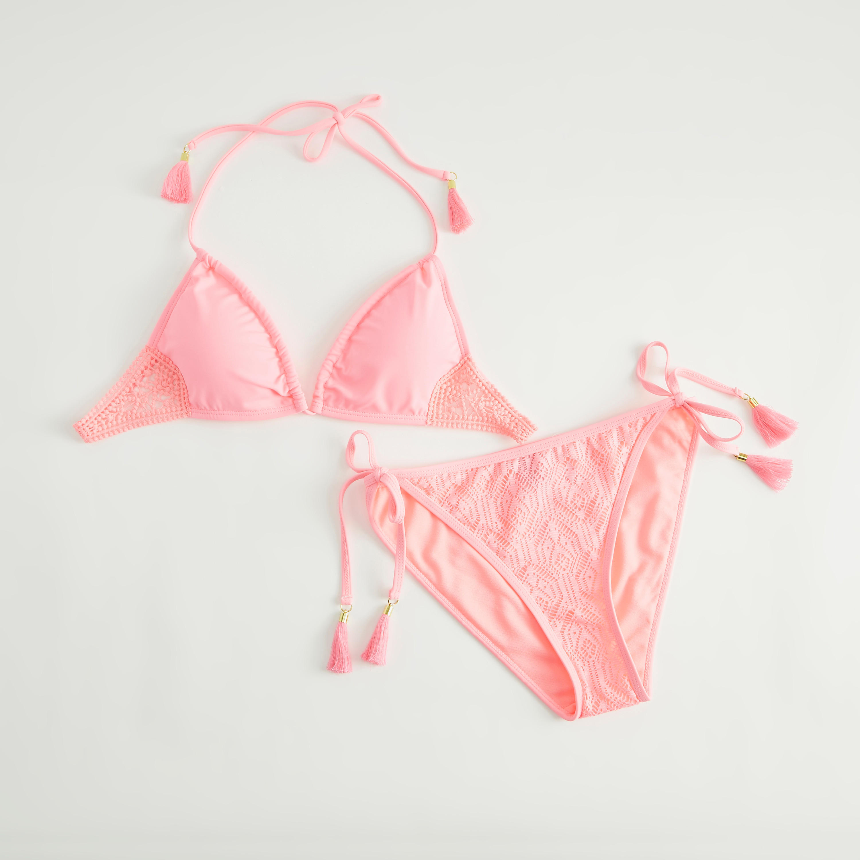 طقم بيكيني بتفاصيل دانتيل وأربطة مزينة بشراشيب-women-clothing-swimandbeach-bikinis-image-1