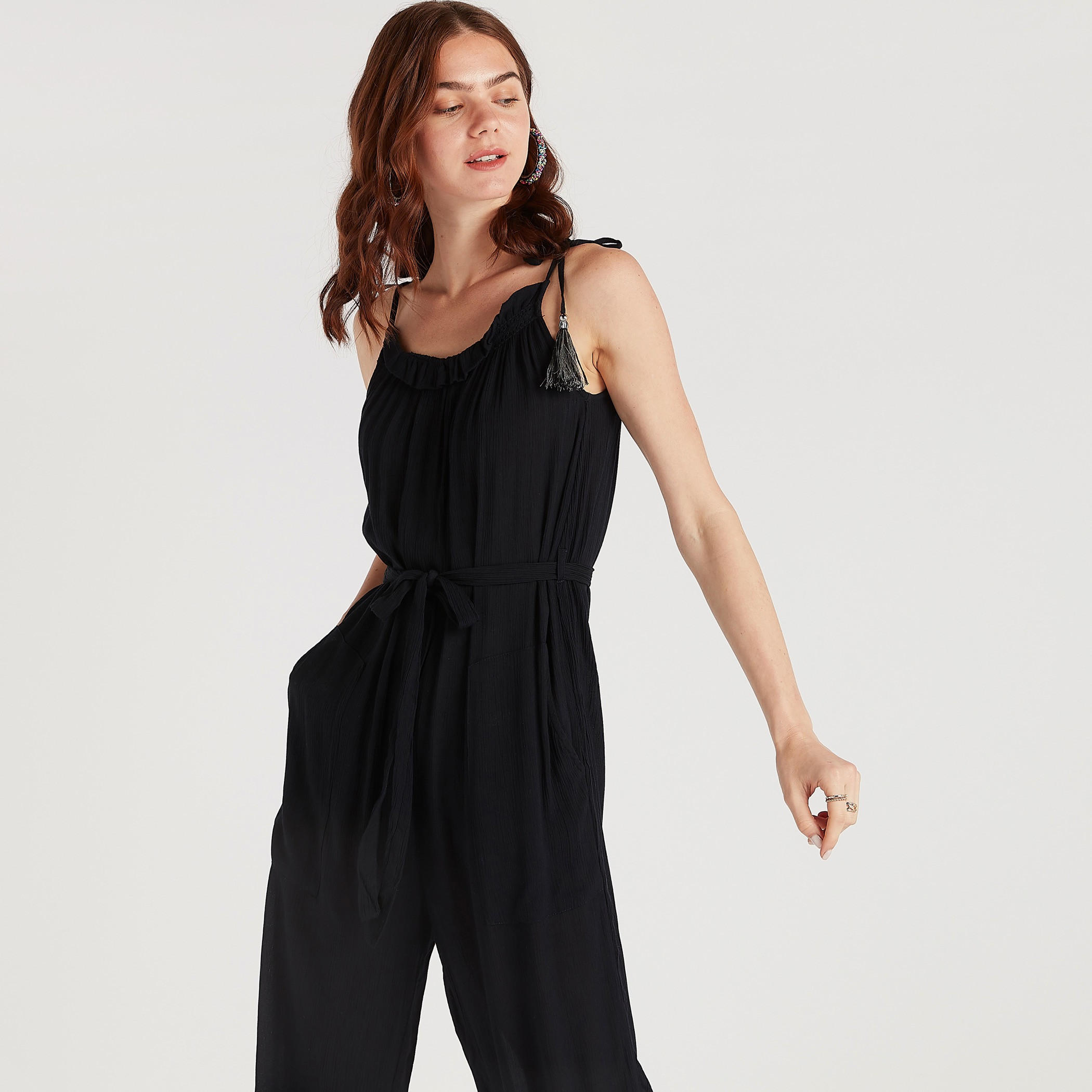 جمبسوت للبحر سادة بأربطة وجيوب-women-clothing-swimandbeach-beachwear-image-4