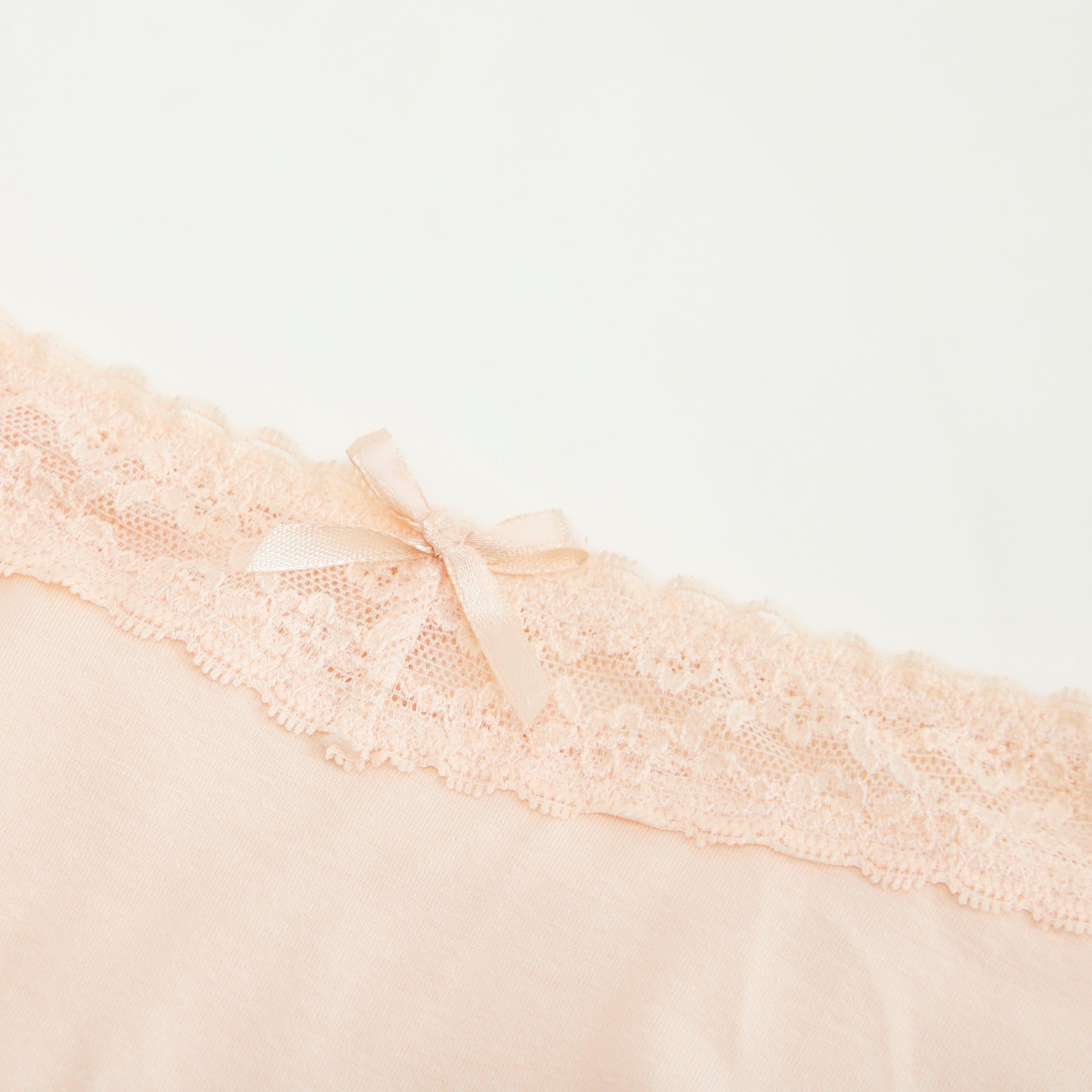 سروال داخلي بوي شورت بتفاصيل دانتيل وخصر مطّاطي-women-clothing-lingerie-panties-image-2