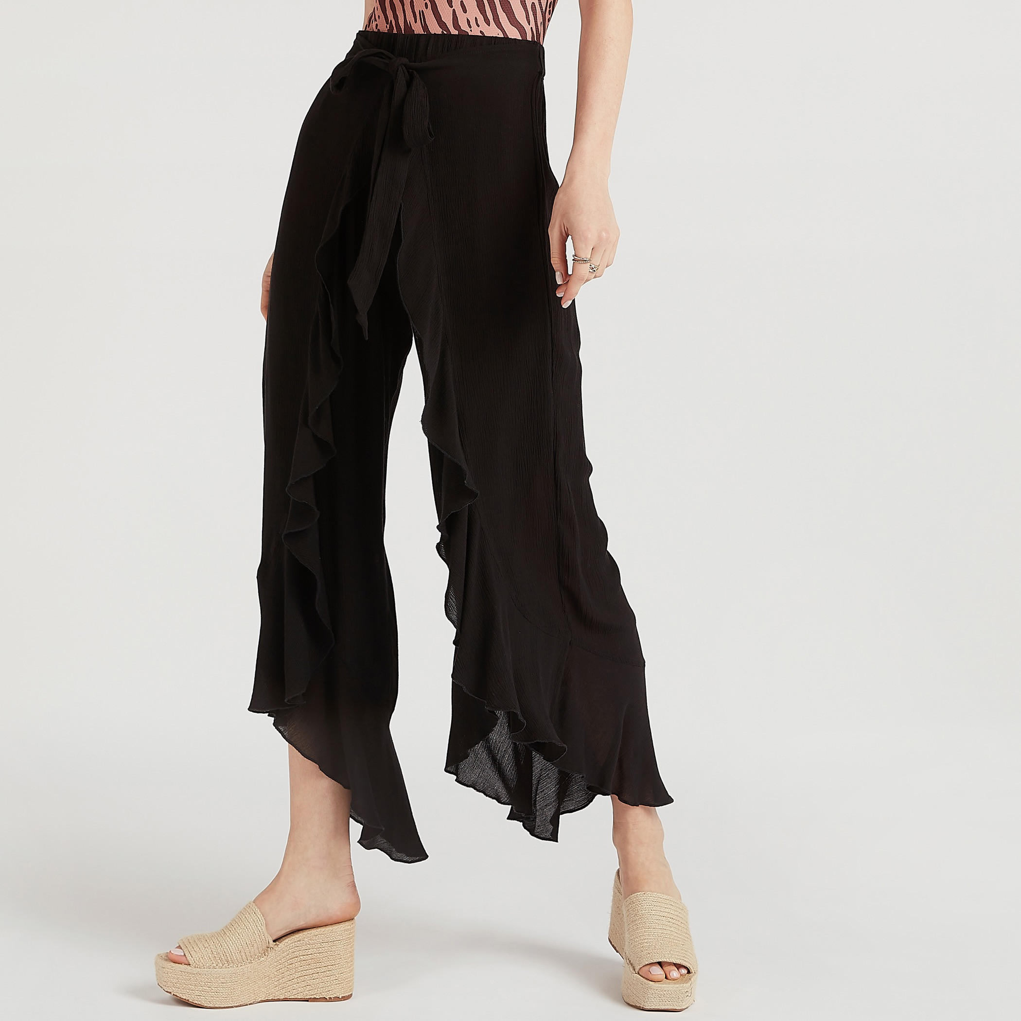 بنطلون سادة بطبقات وتفاصيل رباط من بيتش وير-women-clothing-swimandbeach-beachwear-image-1