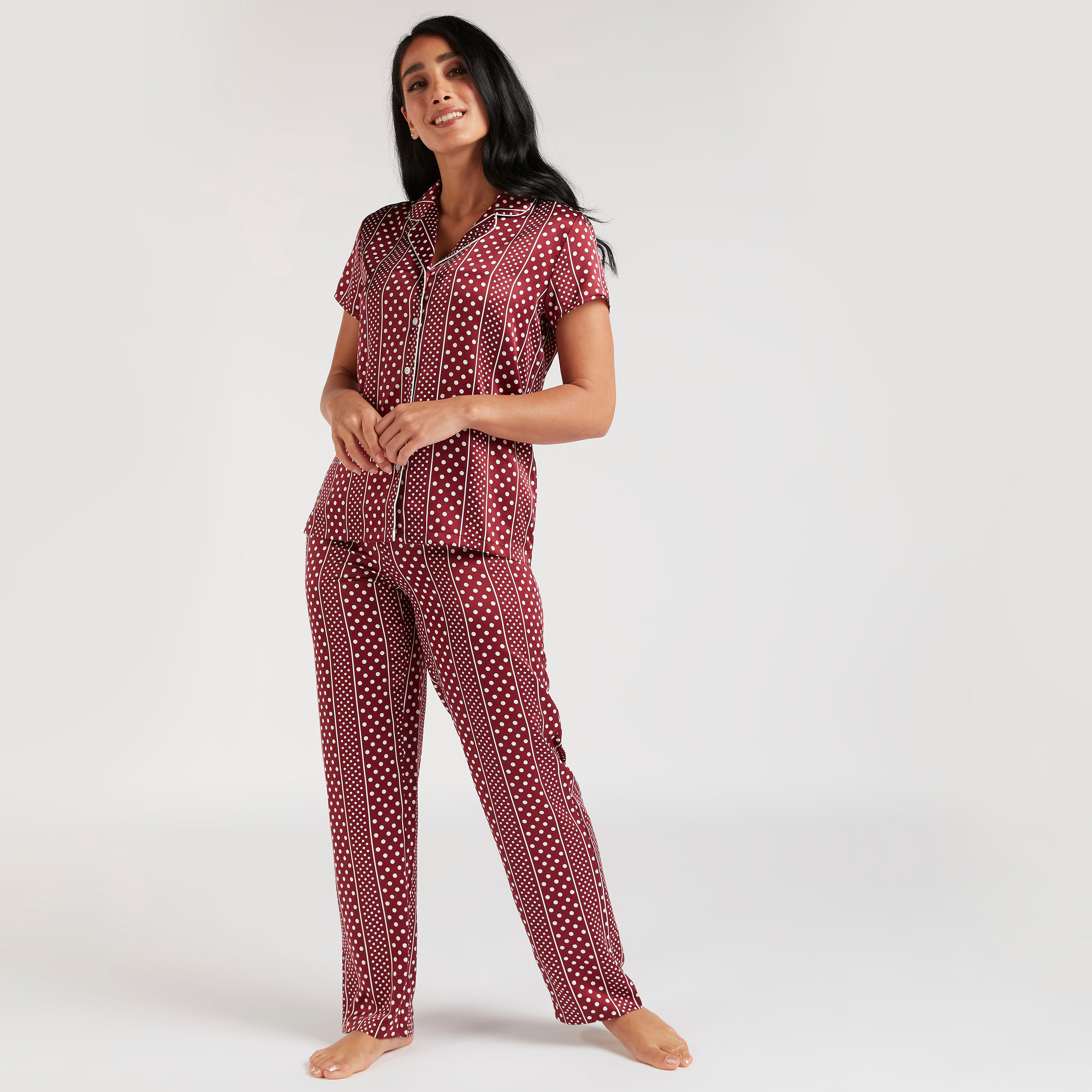 طقم بنطلون بيجاما طويل وقميص بياقة عادية وطبعات-women-clothing-nightwear-pyjamas-longsets-image-5