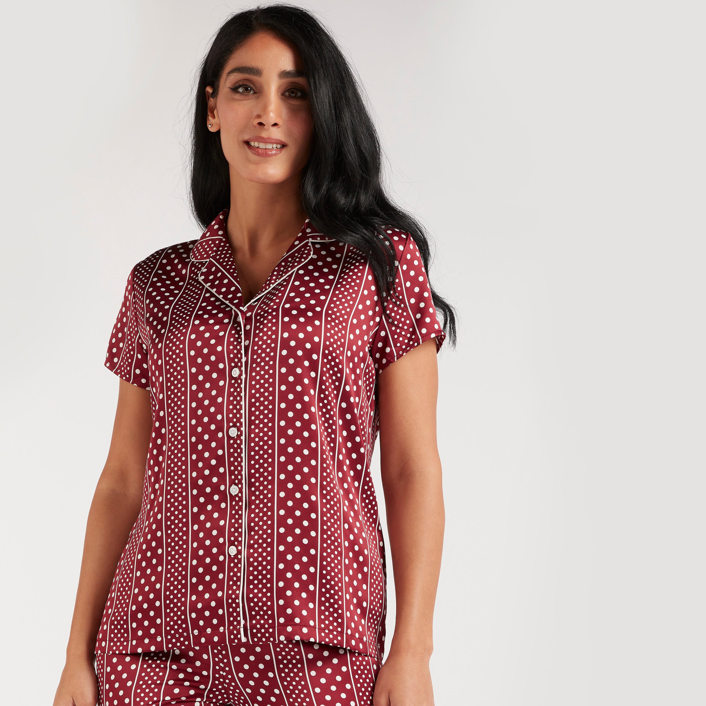 طقم بنطلون بيجاما طويل وقميص بياقة عادية وطبعات-women-clothing-nightwear-pyjamas-longsets-image-4