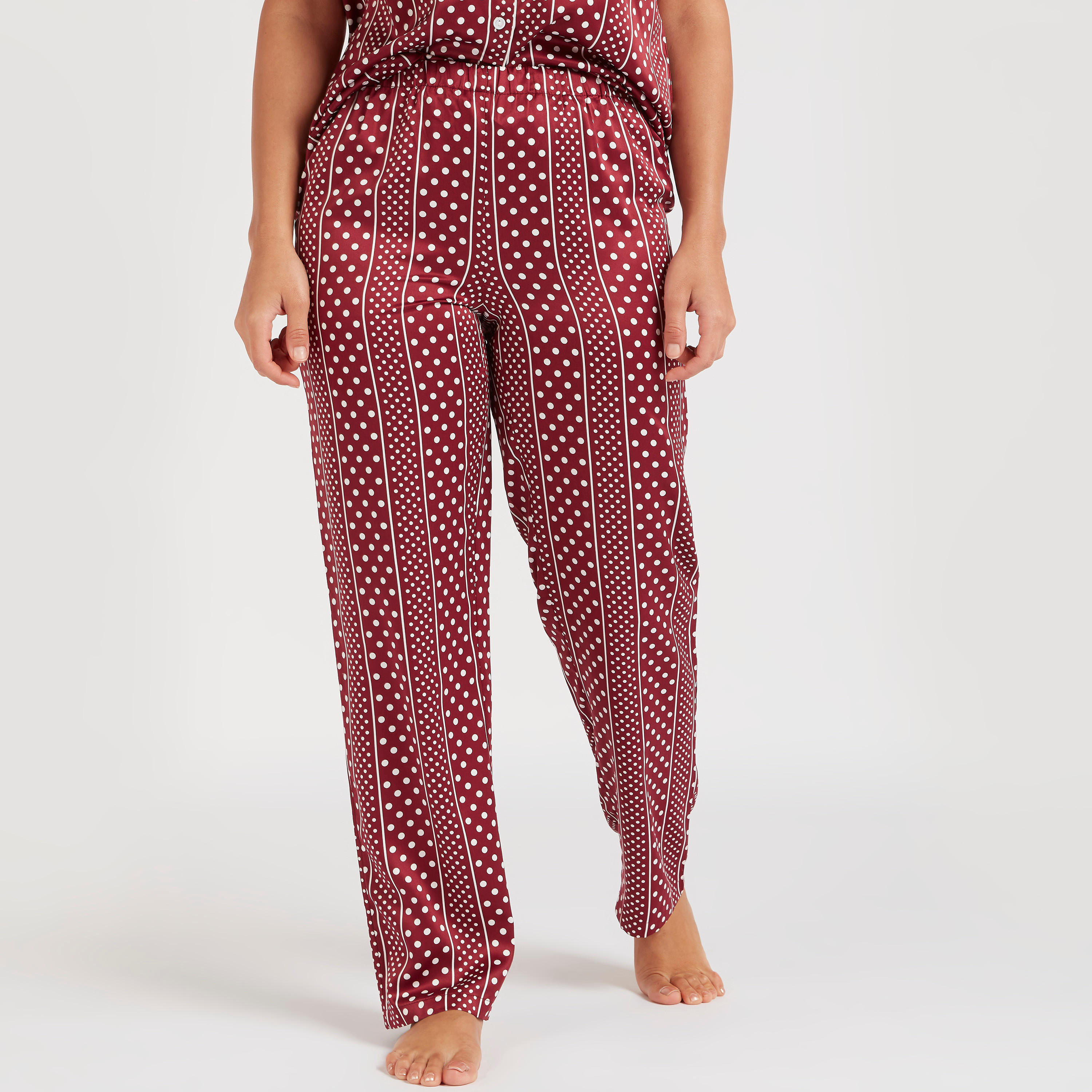 طقم بنطلون بيجاما طويل وقميص بياقة عادية وطبعات-women-clothing-nightwear-pyjamas-longsets-image-2