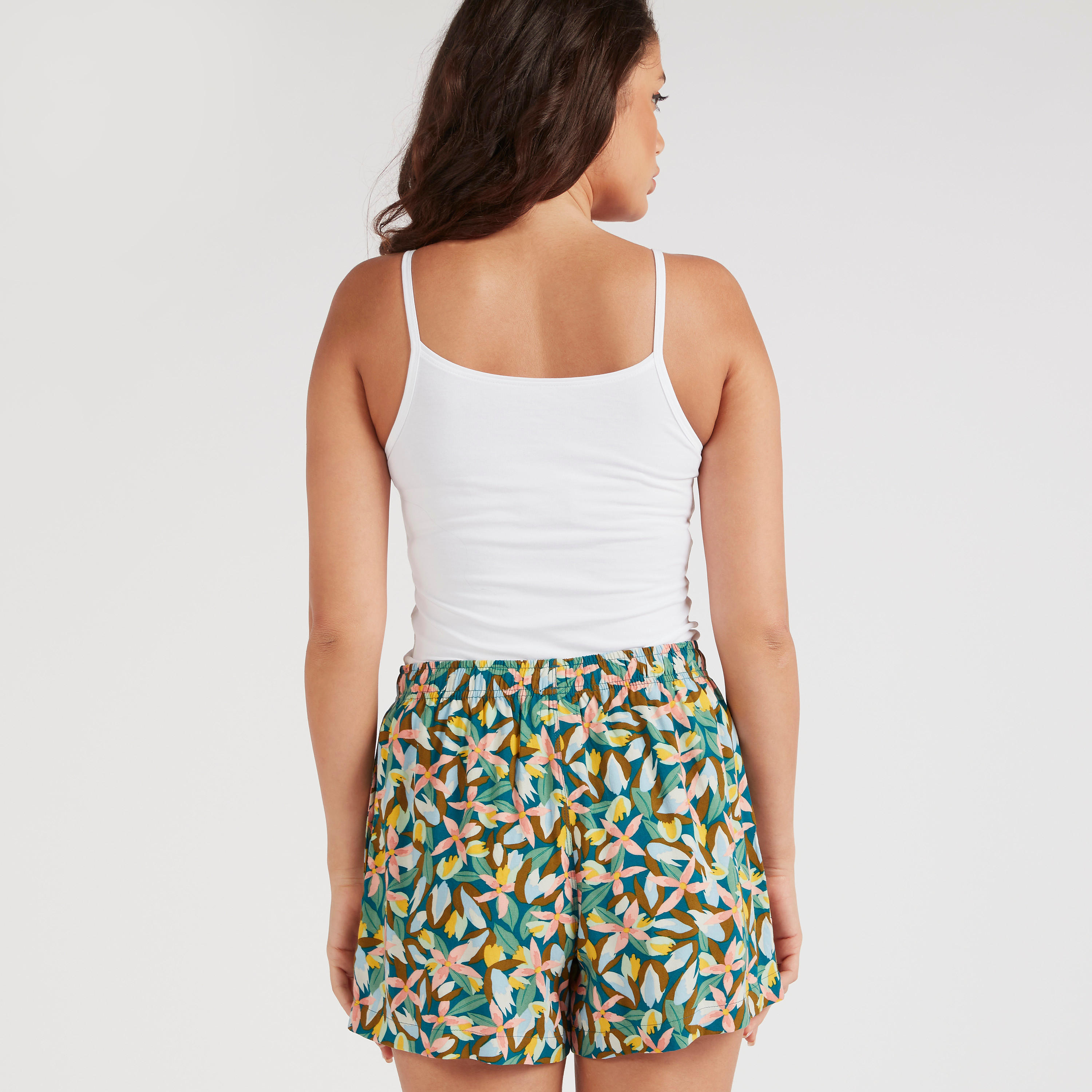 شورت بخصر مطاطي وجيوب وطبعات أزهار-women-clothing-nightwear-pyjamas-bottoms-image-4