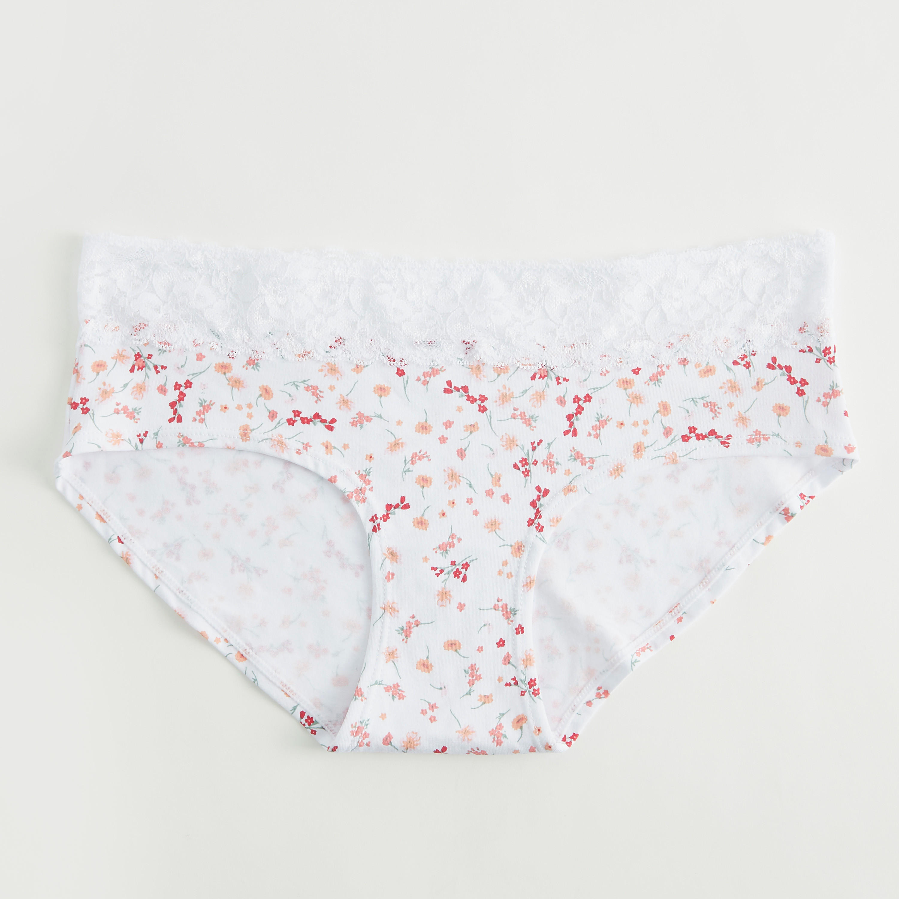 سروال داخلي بطبعات أزهار وتفاصيل دانتيل-women-clothing-lingerie-panties-image-1