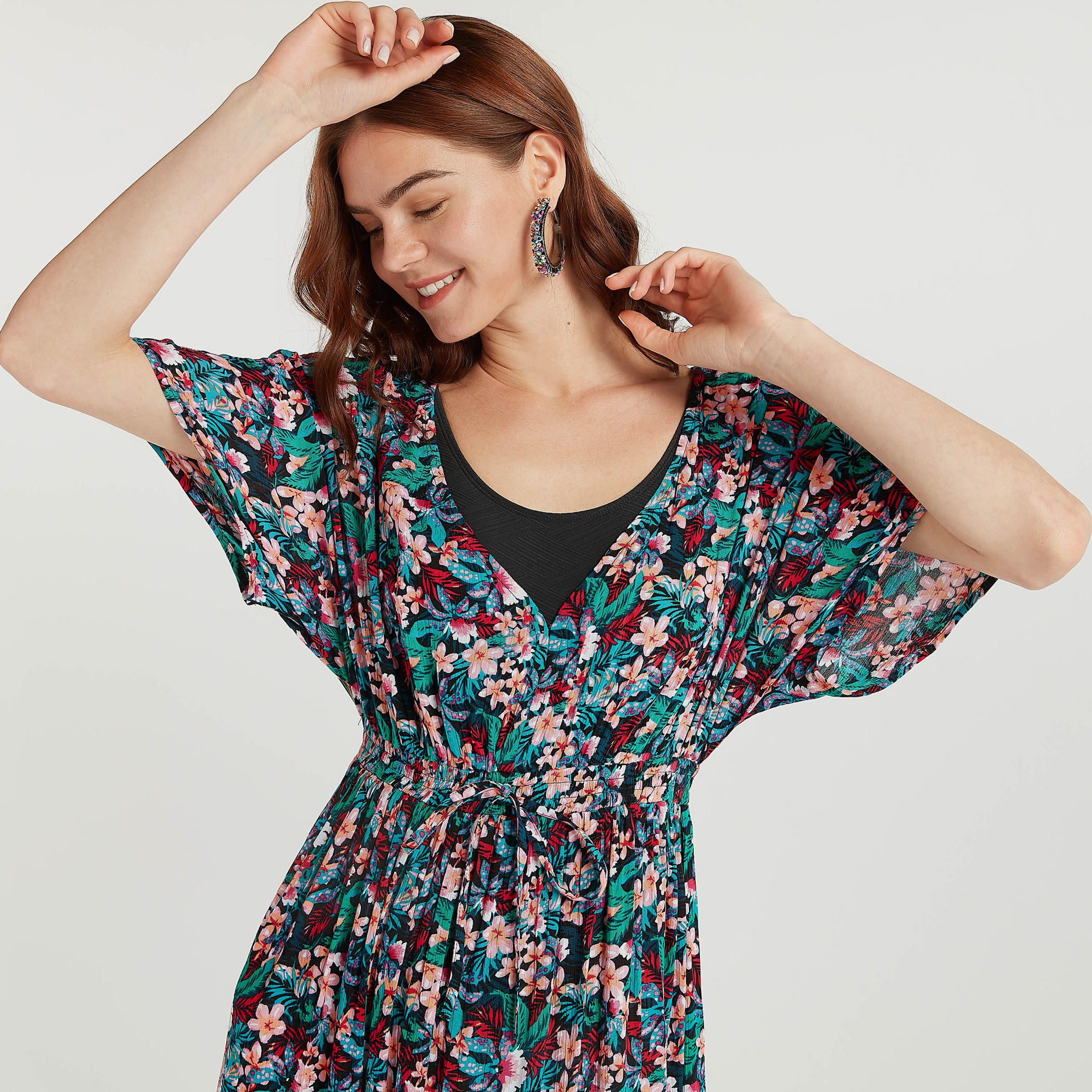 فستان للبحر طويل بخصر مطاطي وطبعات زهرية-women-clothing-swimandbeach-beachwear-image-3