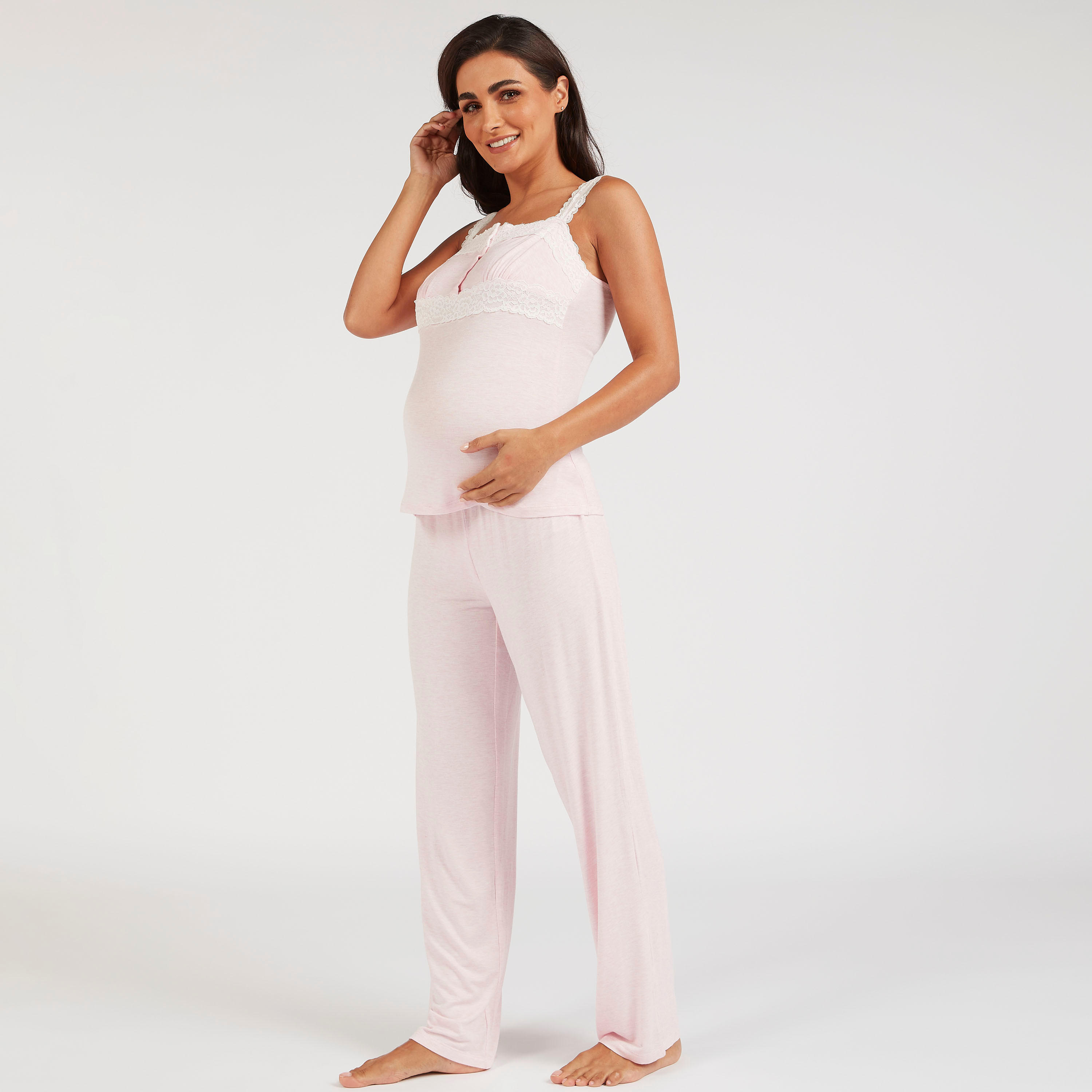 طقم بنطلون بيجاما وبلوزة كامي بتفاصيل دانتيل للحوامل-women-clothing-maternity-nightwear-image-6