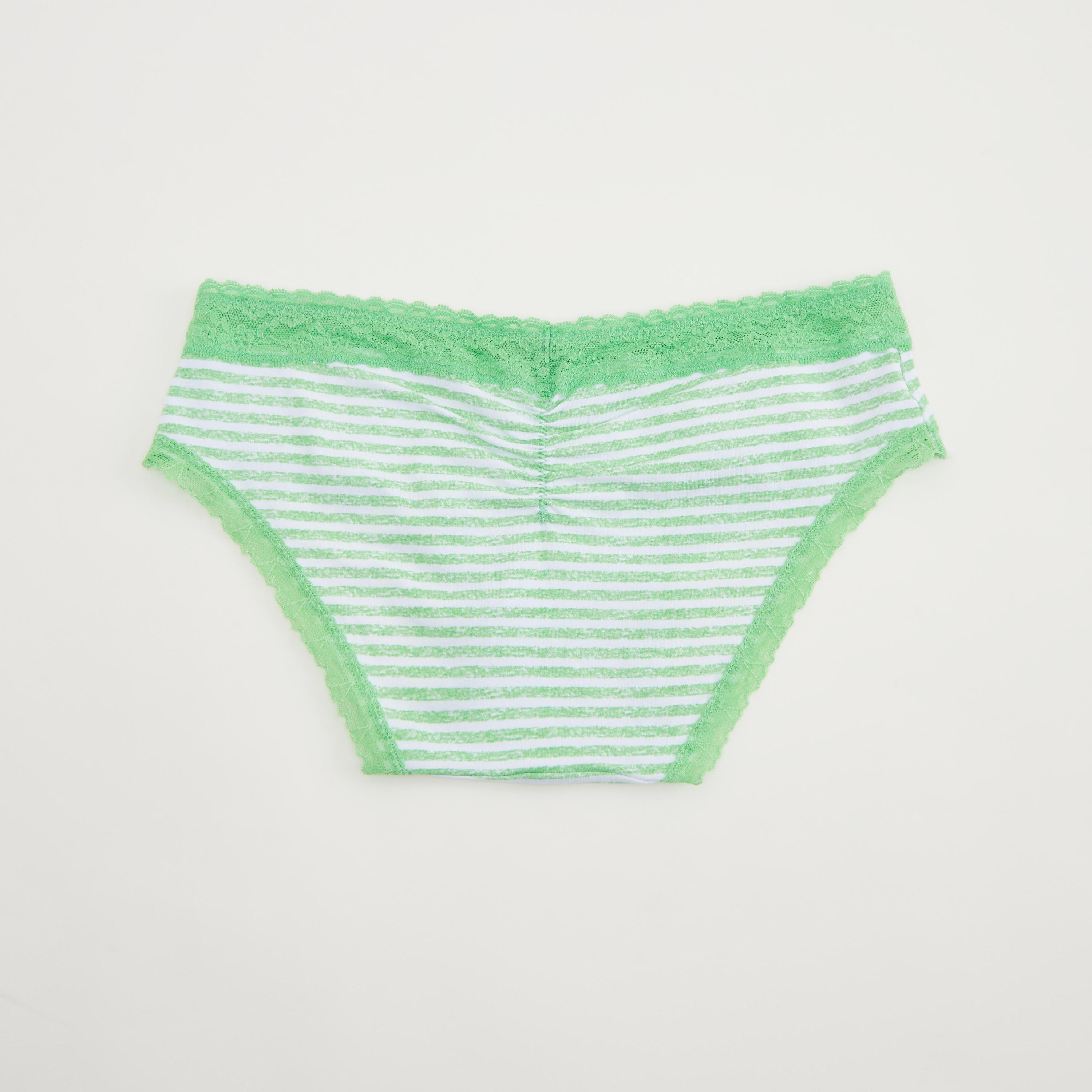 سراويل داخلية بتفاصيل دانتيل وطبعات وزينة فيونكة - طقم من 5 قطع-women-clothing-lingerie-panties-image-4