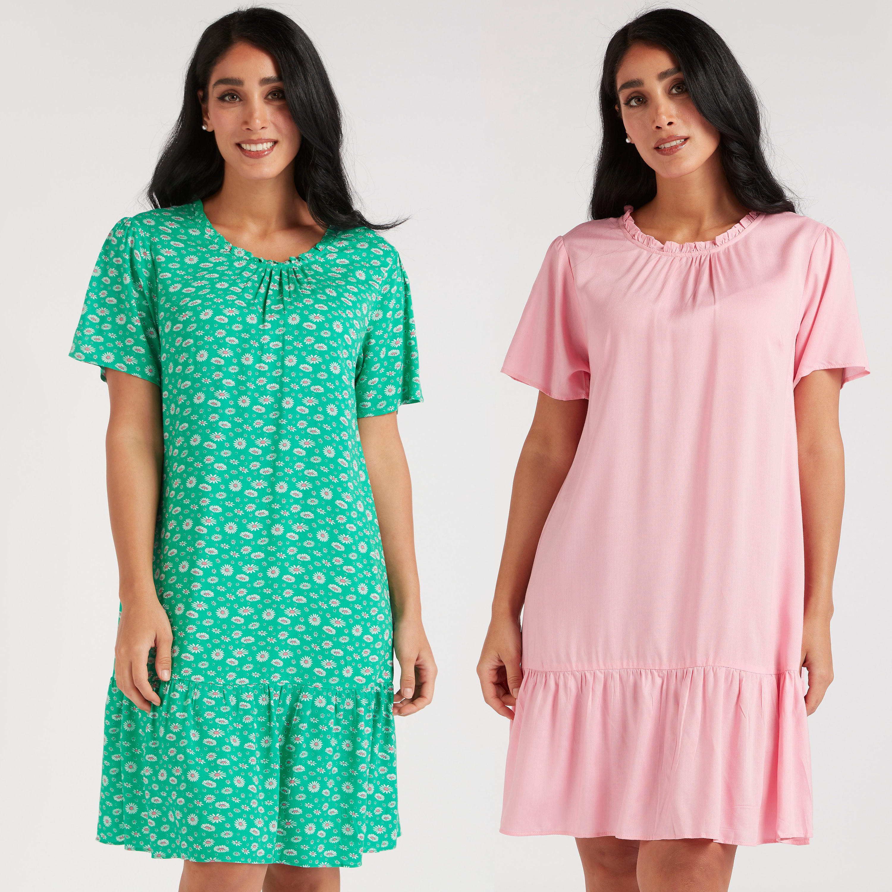 قميص نوم بطبعات وأكمام قصيرة وياقة مستديزة - طقم من قطعتين-women-clothing-nightwear-nighties-image-1