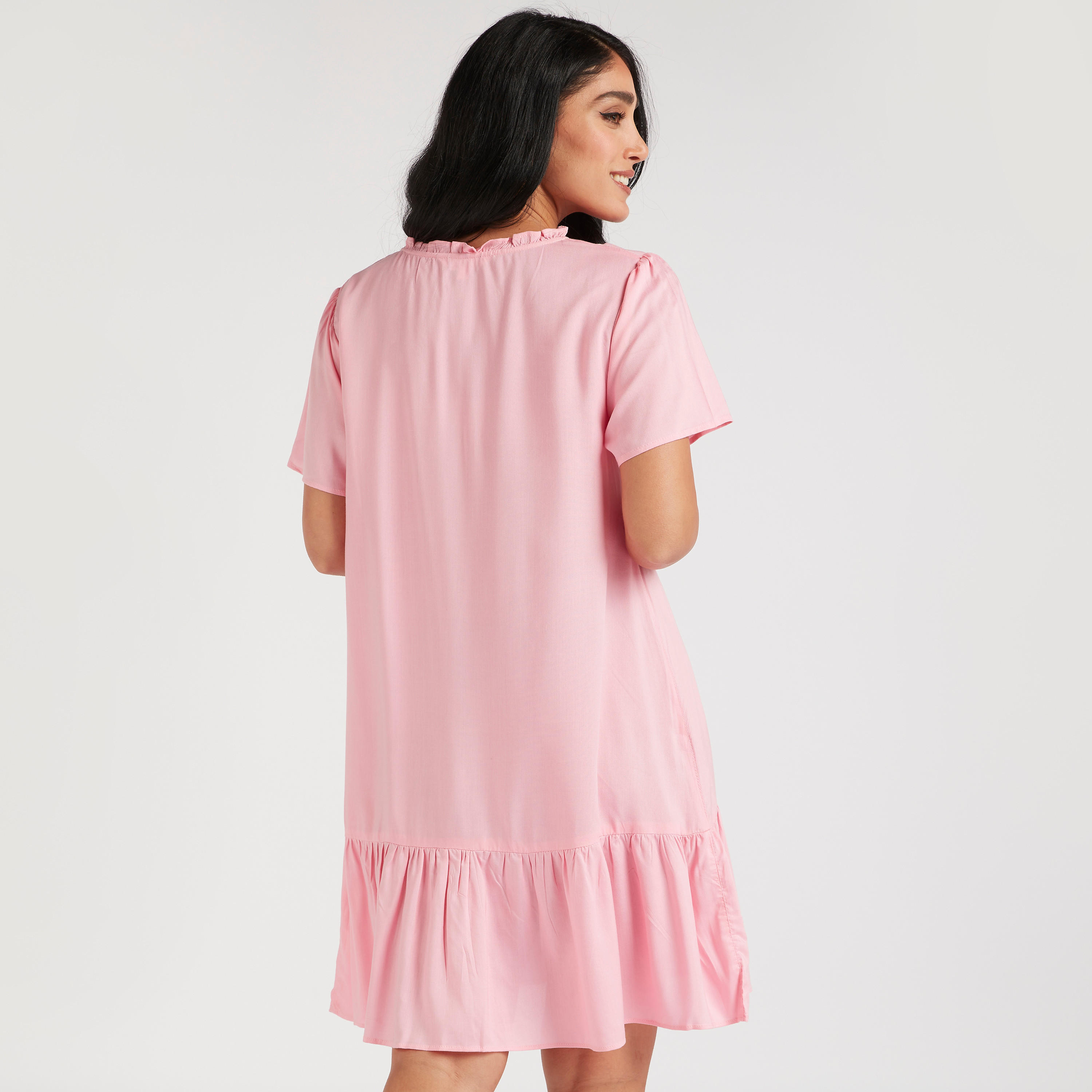 قميص نوم بطبعات وأكمام قصيرة وياقة مستديزة - طقم من قطعتين-women-clothing-nightwear-nighties-image-4