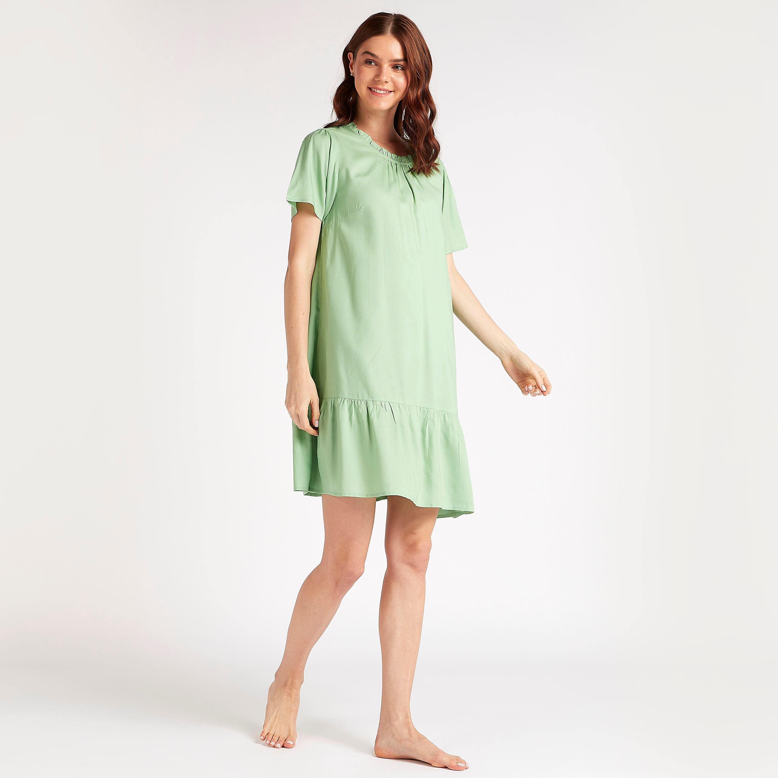 طقم قميص نوم مستدام بألوان متعددة وتفاصيل كشكش - قطعتين-women-clothing-nightwear-nighties-image-5
