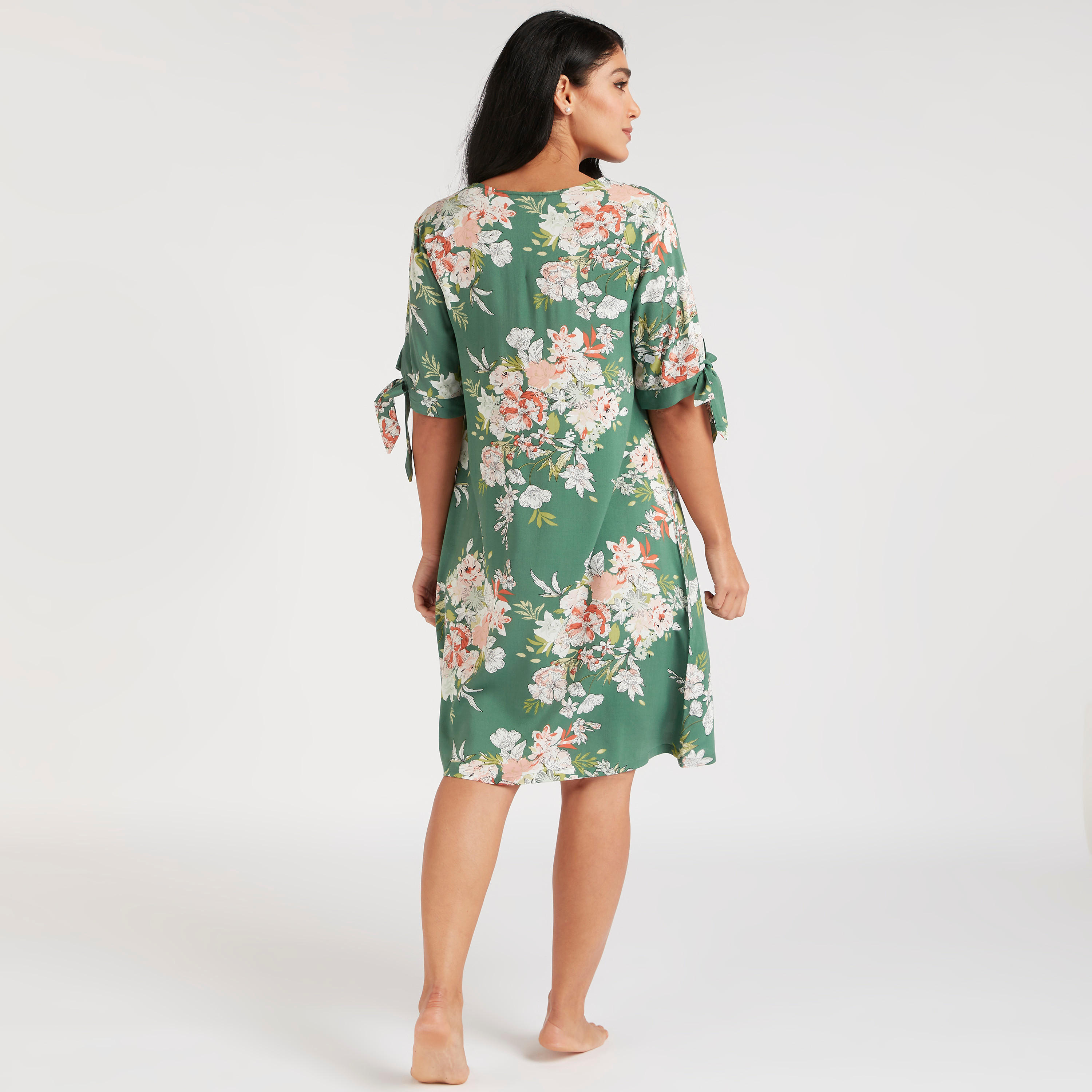 طقم قمصان نوم متنوّعة بياقة مستديرة وأكمام بأطراف معقودة - قطعتين-women-clothing-nightwear-nighties-image-5