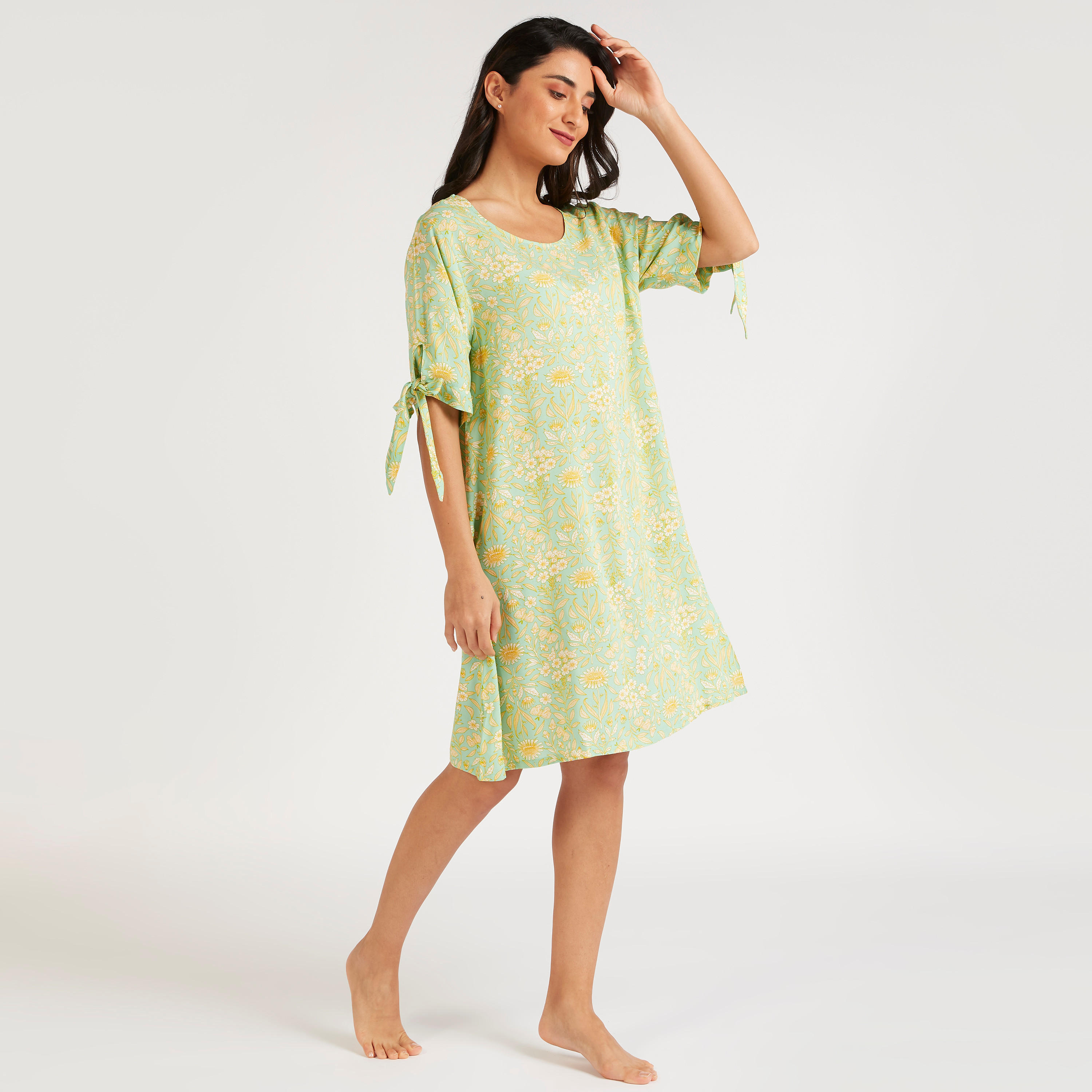 طقم قمصان نوم متنوّعة بياقة مستديرة وأكمام بأطراف معقودة - قطعتين-women-clothing-nightwear-nighties-image-2