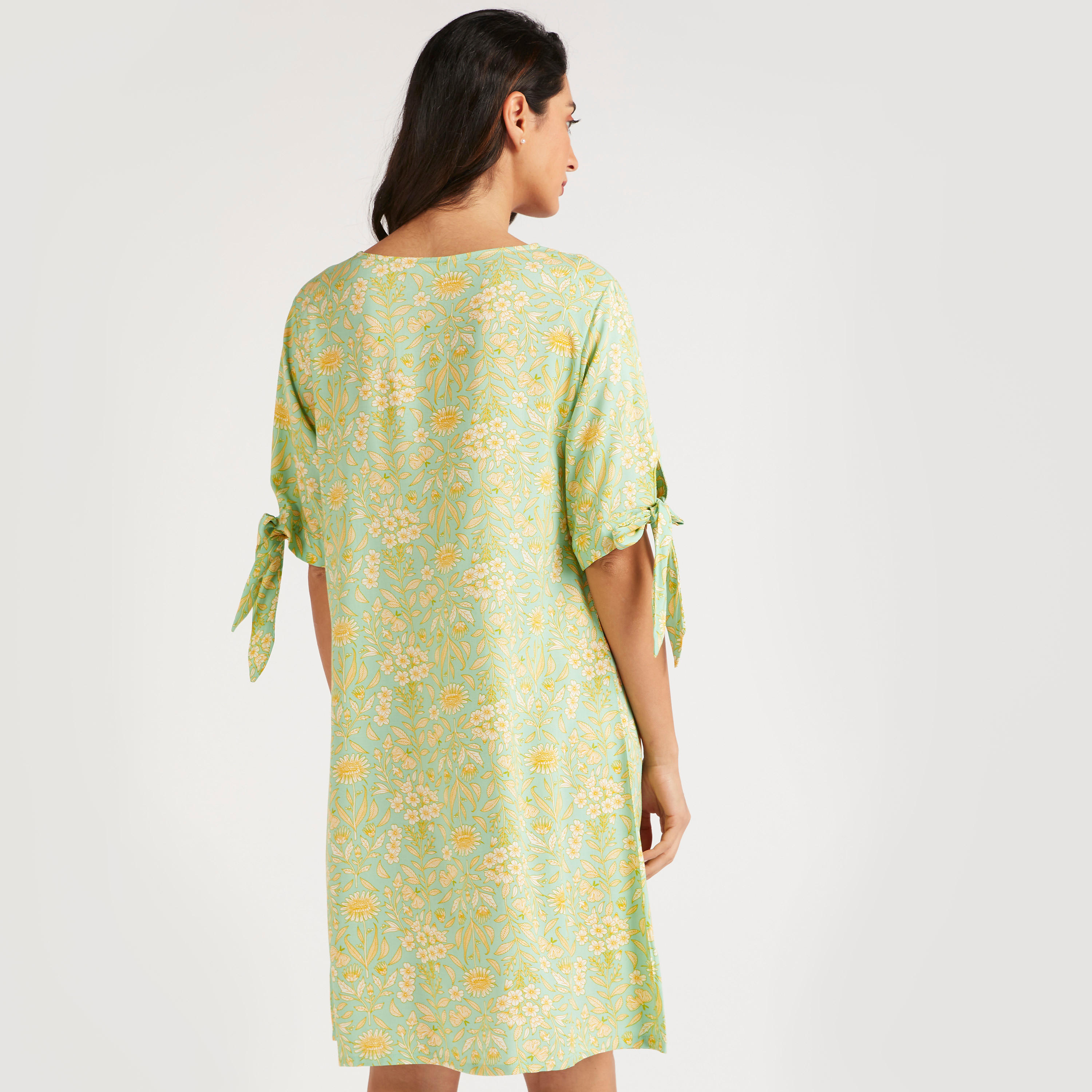 طقم قمصان نوم متنوّعة بياقة مستديرة وأكمام بأطراف معقودة - قطعتين-women-clothing-nightwear-nighties-image-5