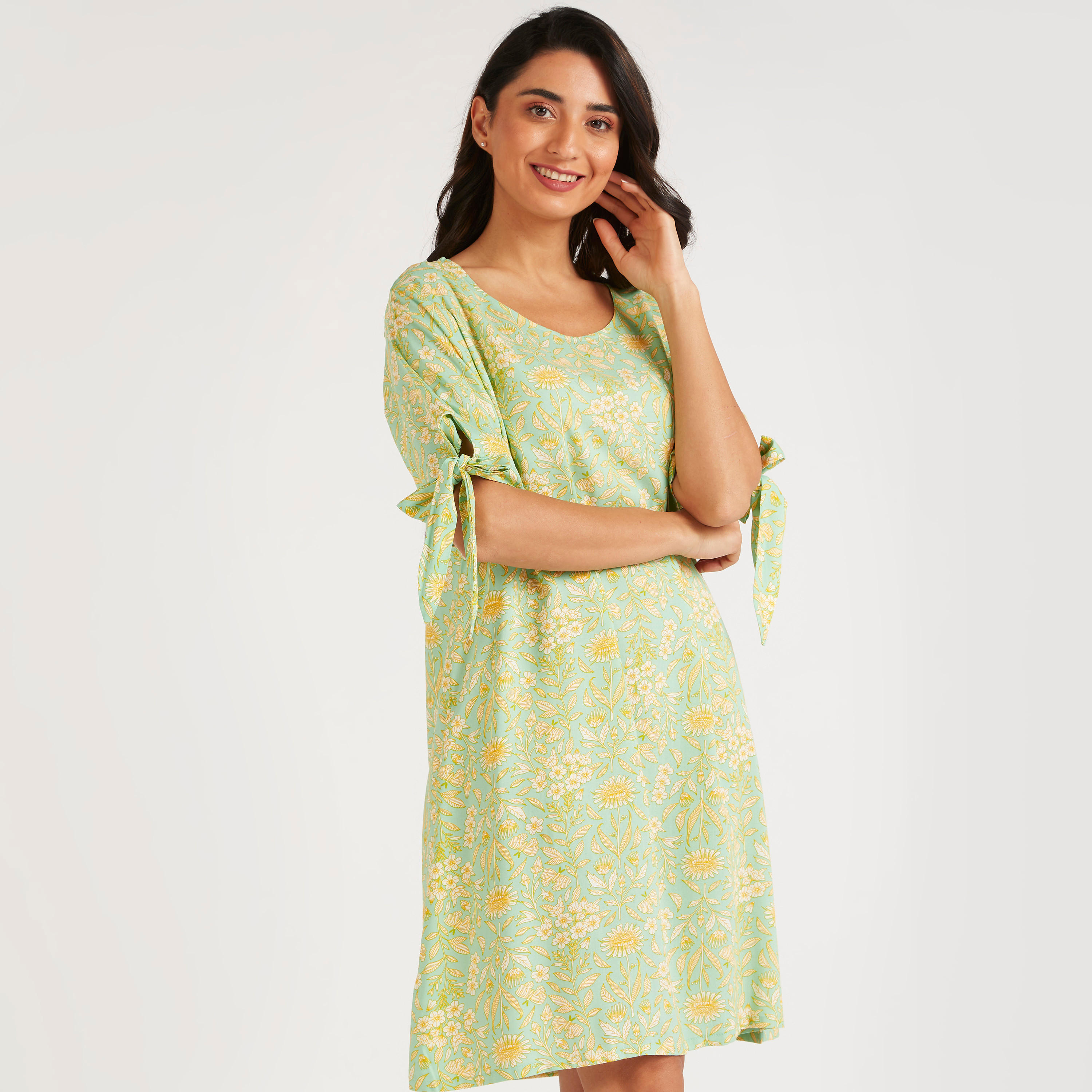 طقم قمصان نوم متنوّعة بياقة مستديرة وأكمام بأطراف معقودة - قطعتين-women-clothing-nightwear-nighties-image-8