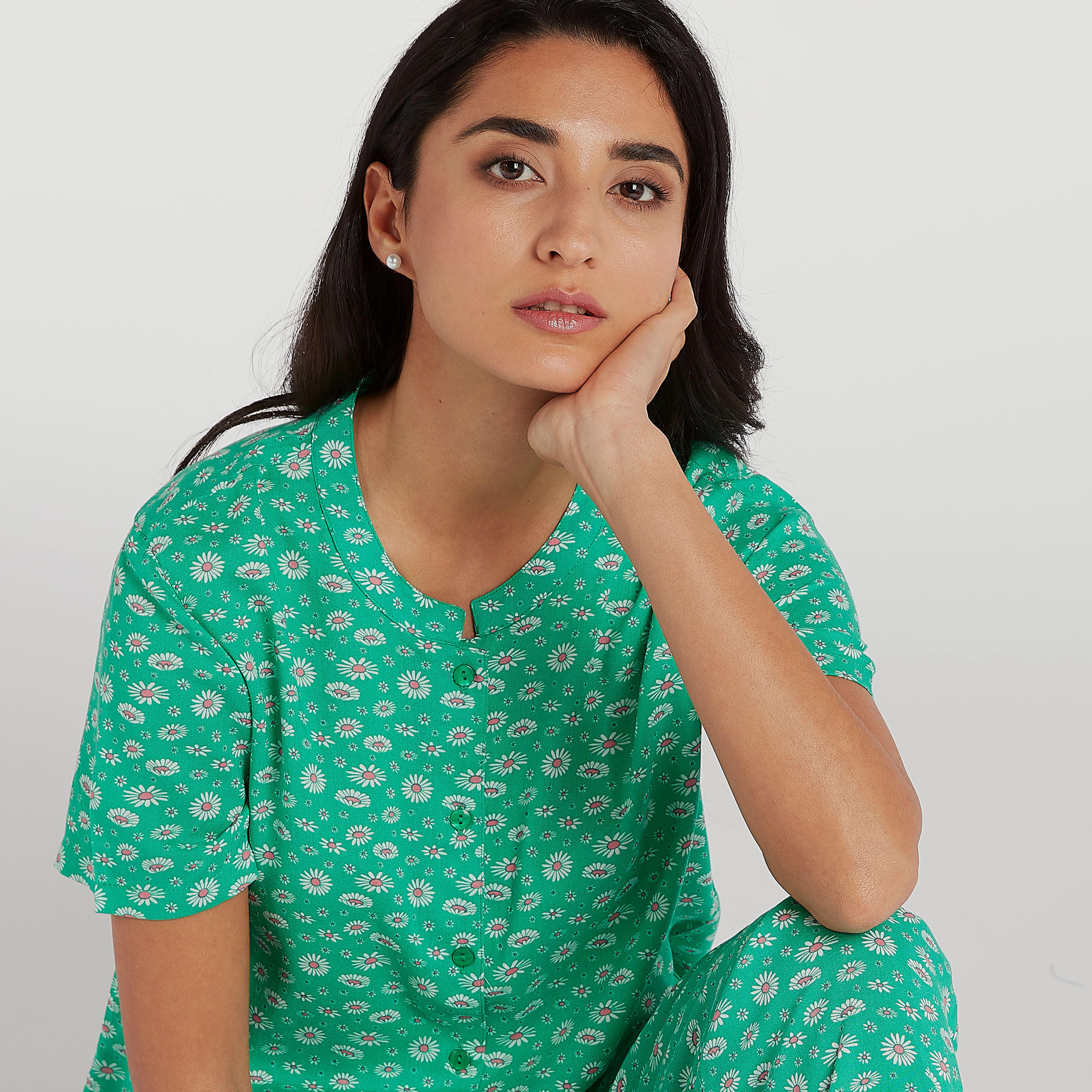 طقم مستدام من بنطلون بيجاما طويل وقميص بطبعات أزهار وياقة ماندارين-women-clothing-nightwear-pyjamas-longsets-image-2